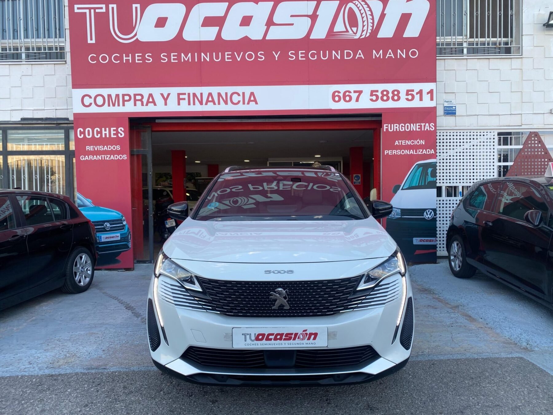 PEUGEOT 5008 GT 15 BLUEHDI EAT8