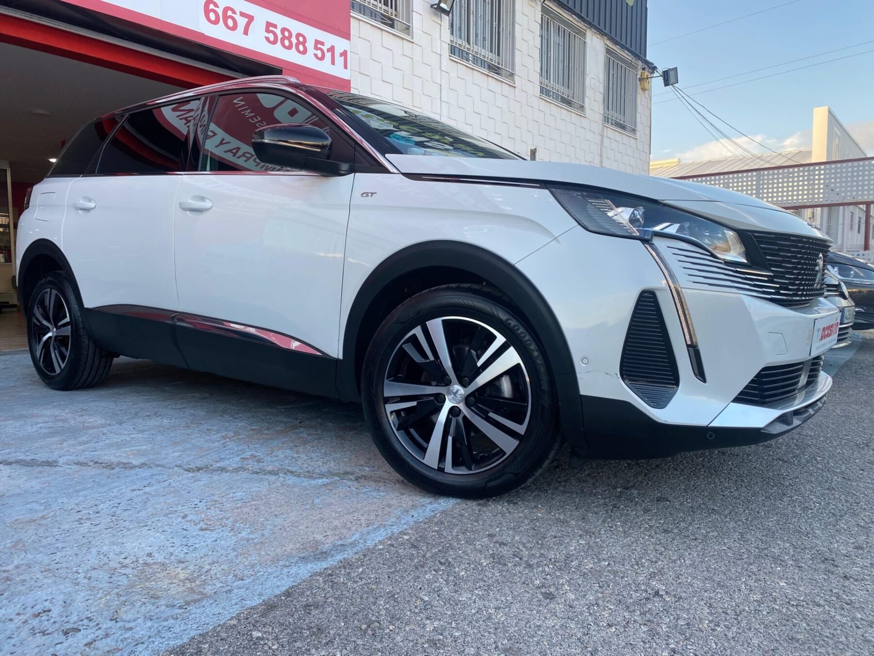 PEUGEOT 5008 GT 15 BLUEHDI EAT8