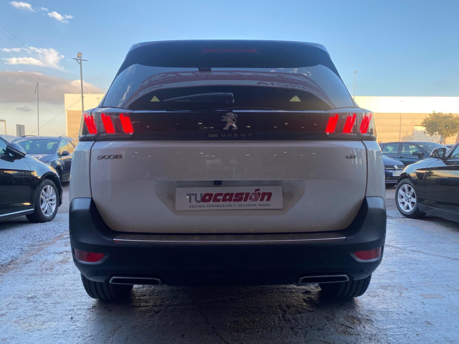 PEUGEOT 5008 GT 15 BLUEHDI EAT8