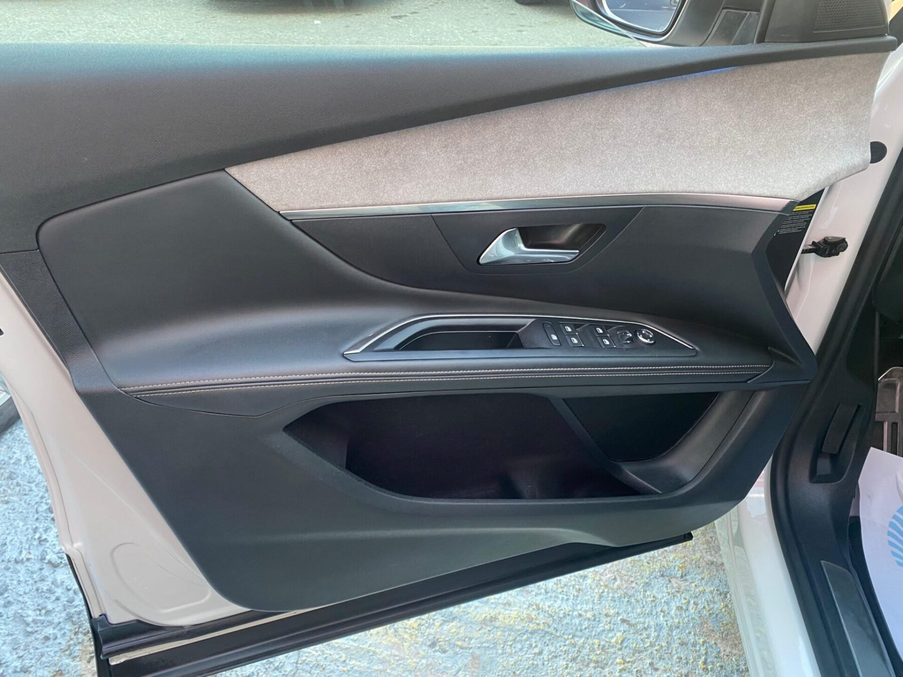 PEUGEOT 5008 GT 15 BLUEHDI EAT8