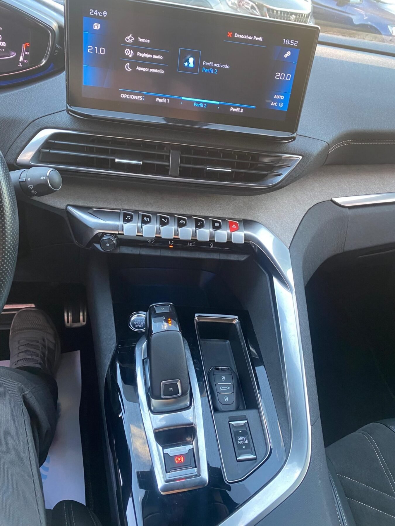 PEUGEOT 5008 GT 15 BLUEHDI EAT8