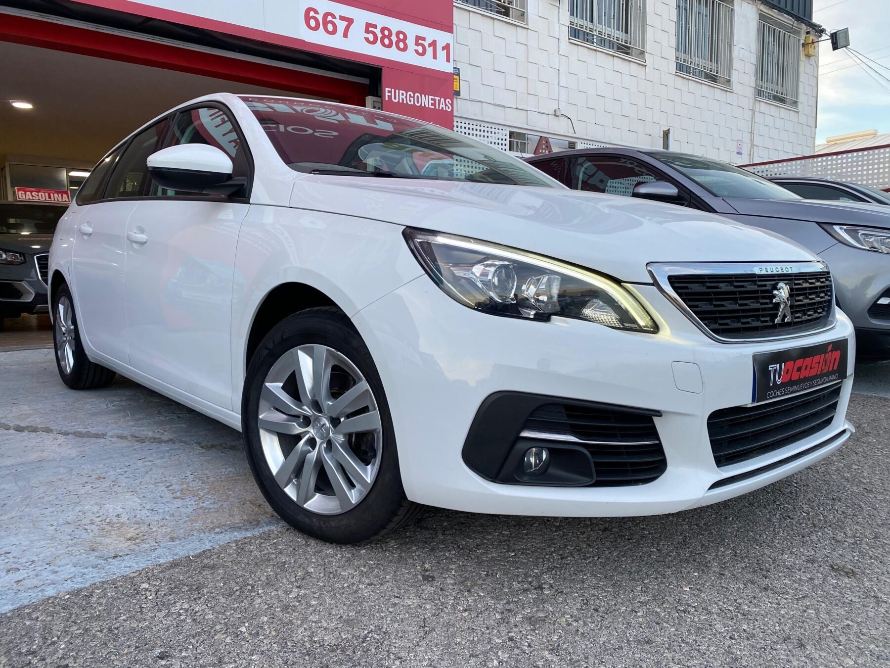 PEUGEOT 308 PEUGEOT 308 SW ACTIVE PACK BLUE HDI 130 SS EAT8