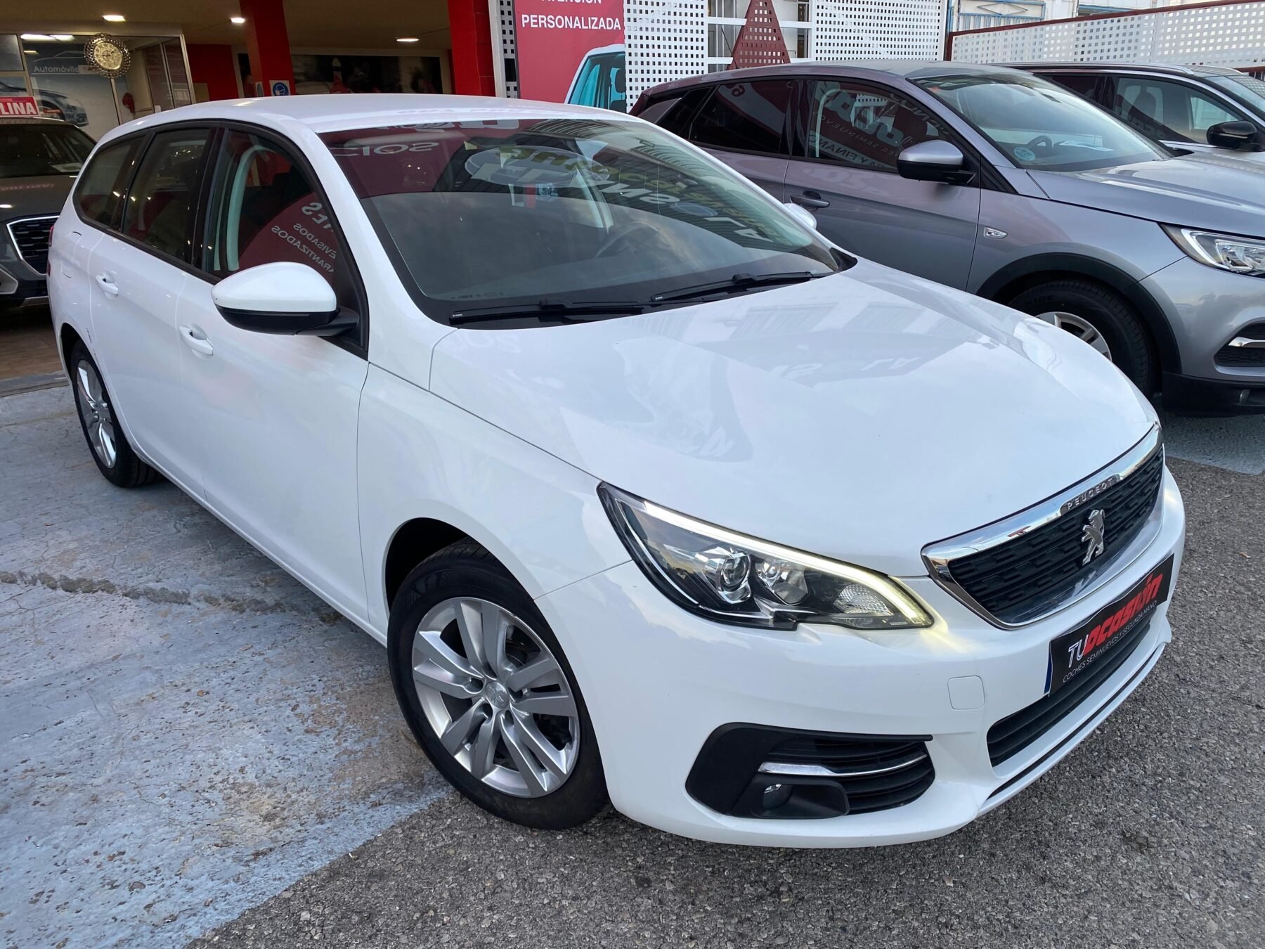 PEUGEOT 308 PEUGEOT 308 SW ACTIVE PACK BLUE HDI 130 SS EAT8