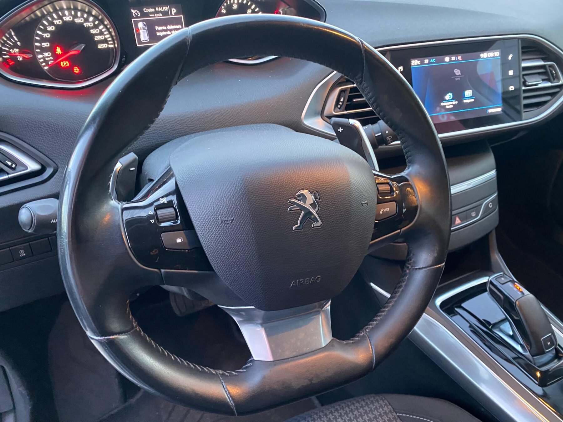 PEUGEOT 308 PEUGEOT 308 SW ACTIVE PACK BLUE HDI 130 SS EAT8