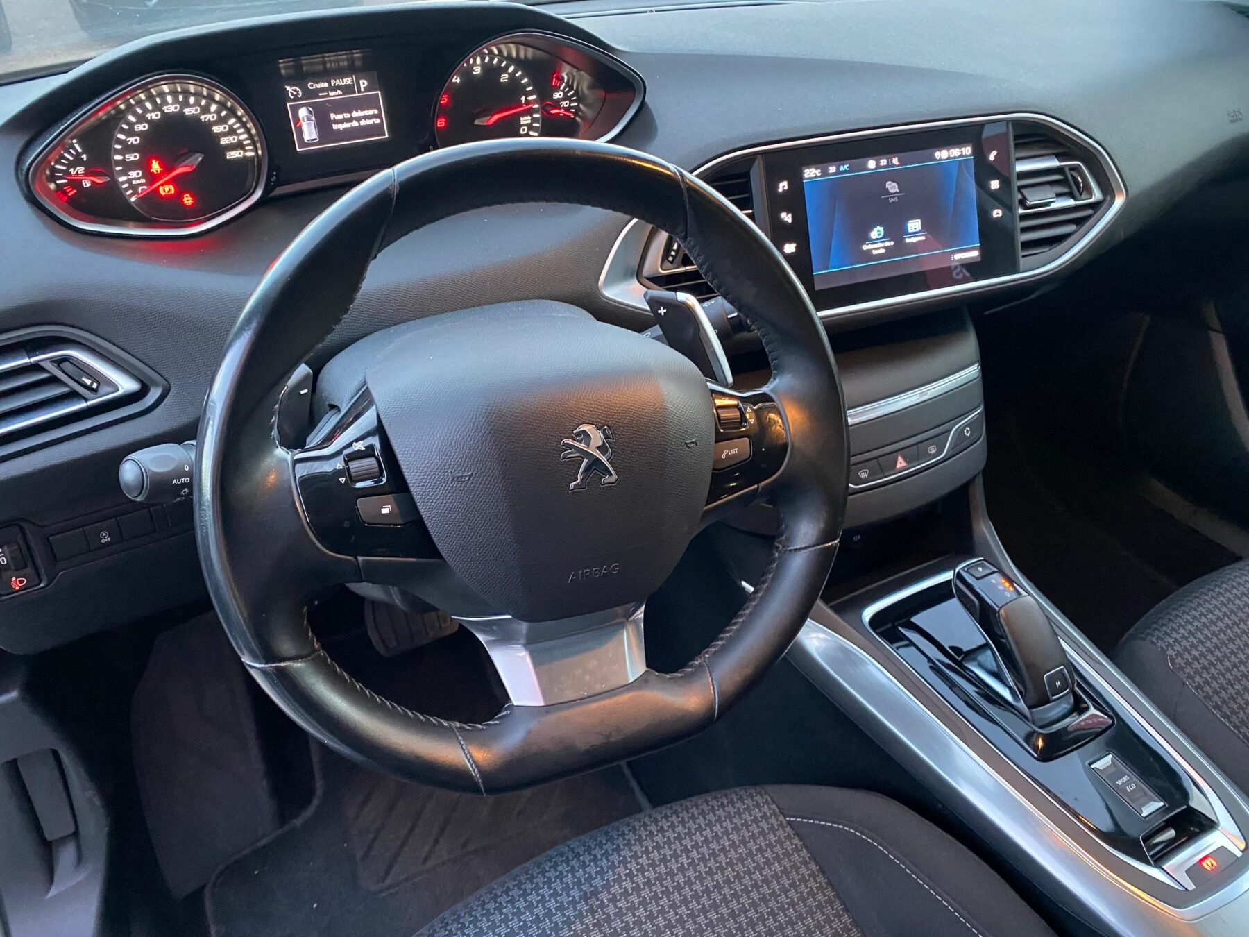 PEUGEOT 308 PEUGEOT 308 SW ACTIVE PACK BLUE HDI 130 SS EAT8