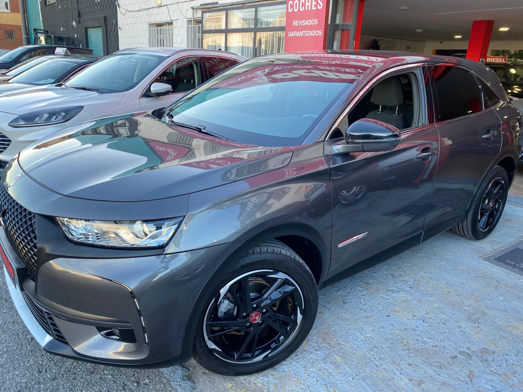 DS 7 BLUEHDI AT PERF. LINE