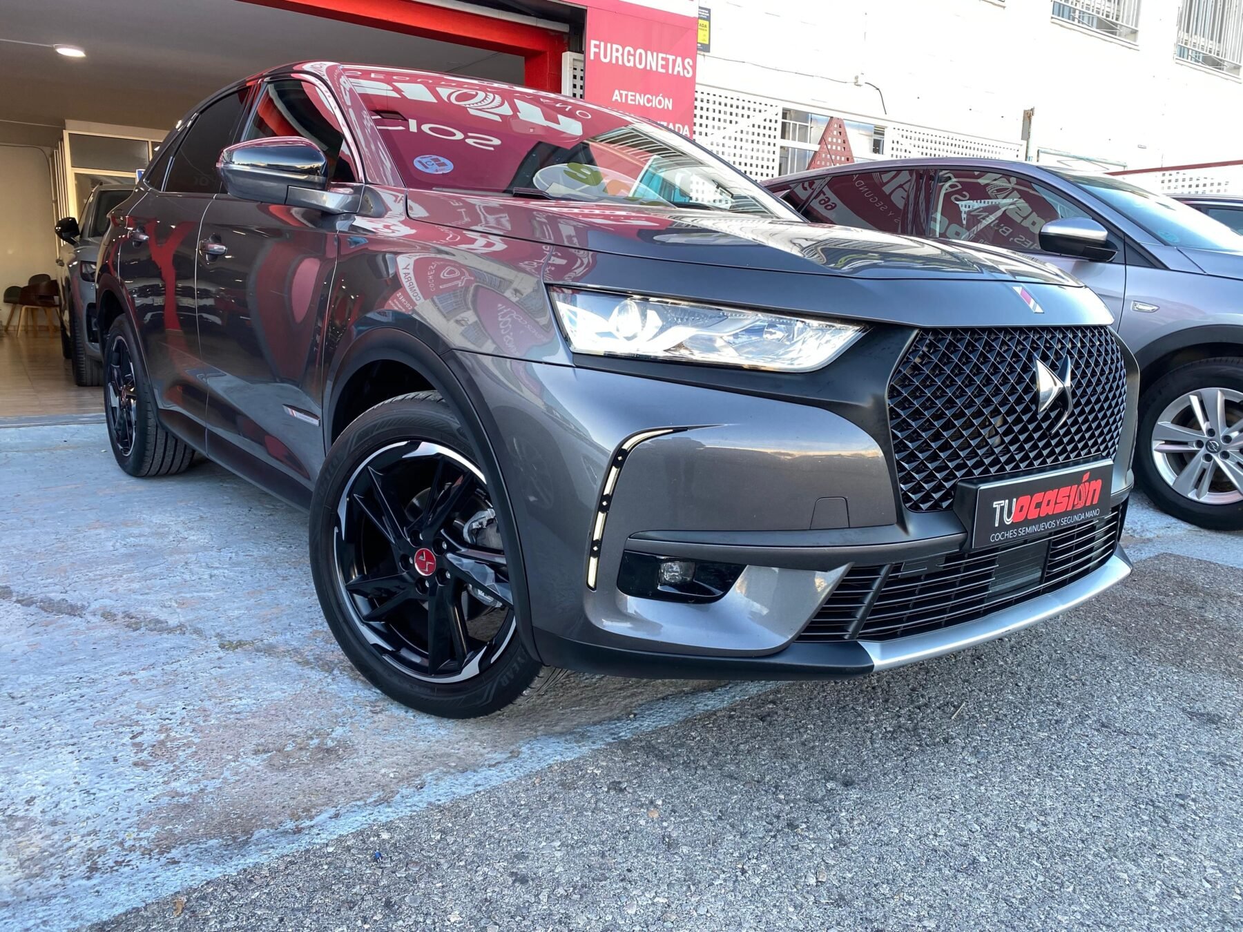 DS 7 BLUEHDI AT PERF. LINE