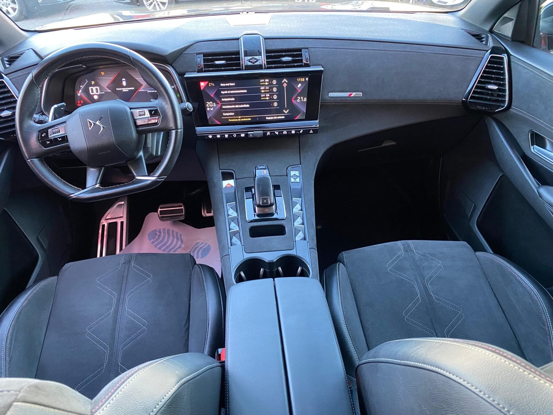 DS 7 BLUEHDI AT PERF. LINE