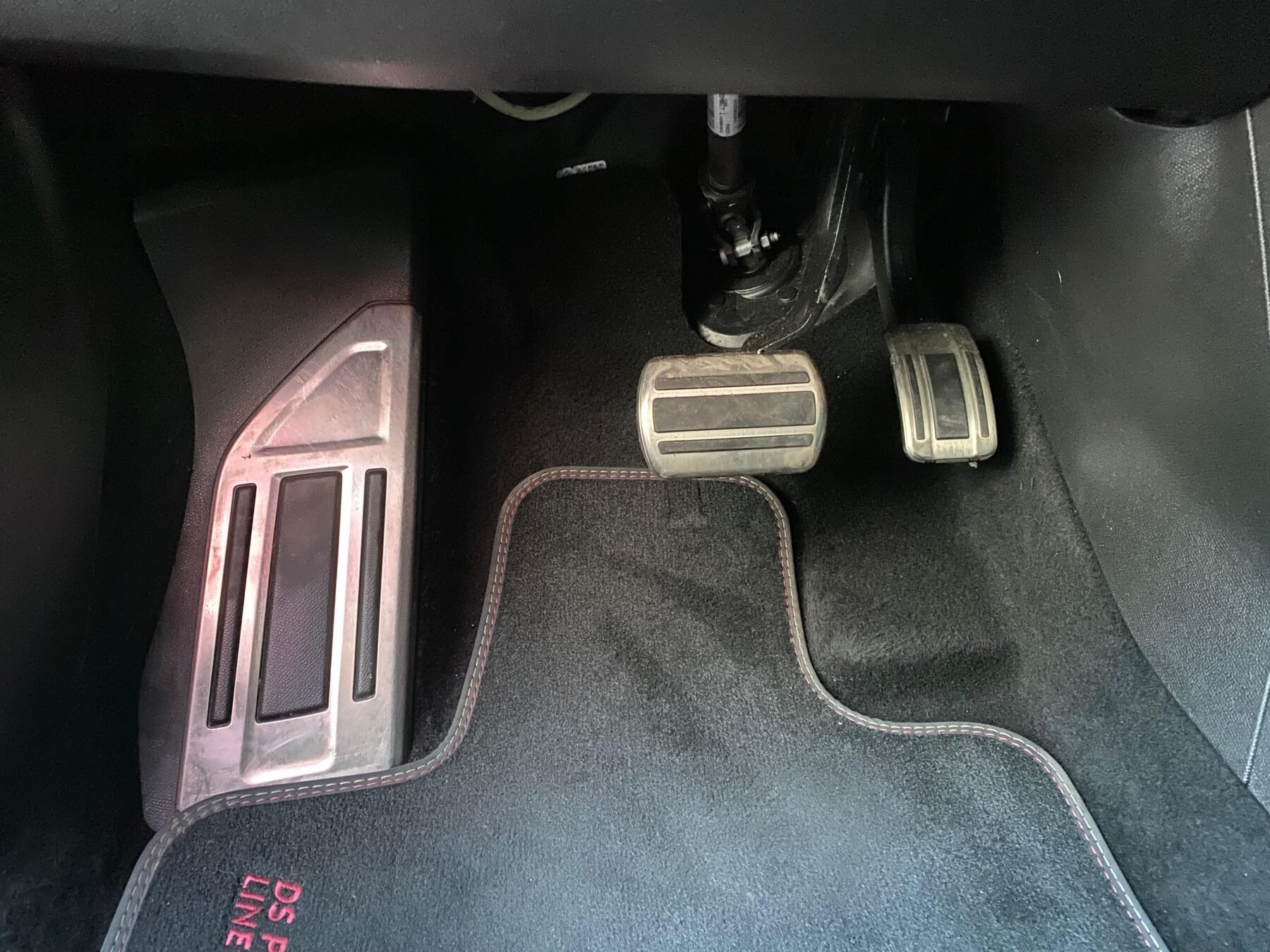 DS 7 BLUEHDI AT PERF. LINE