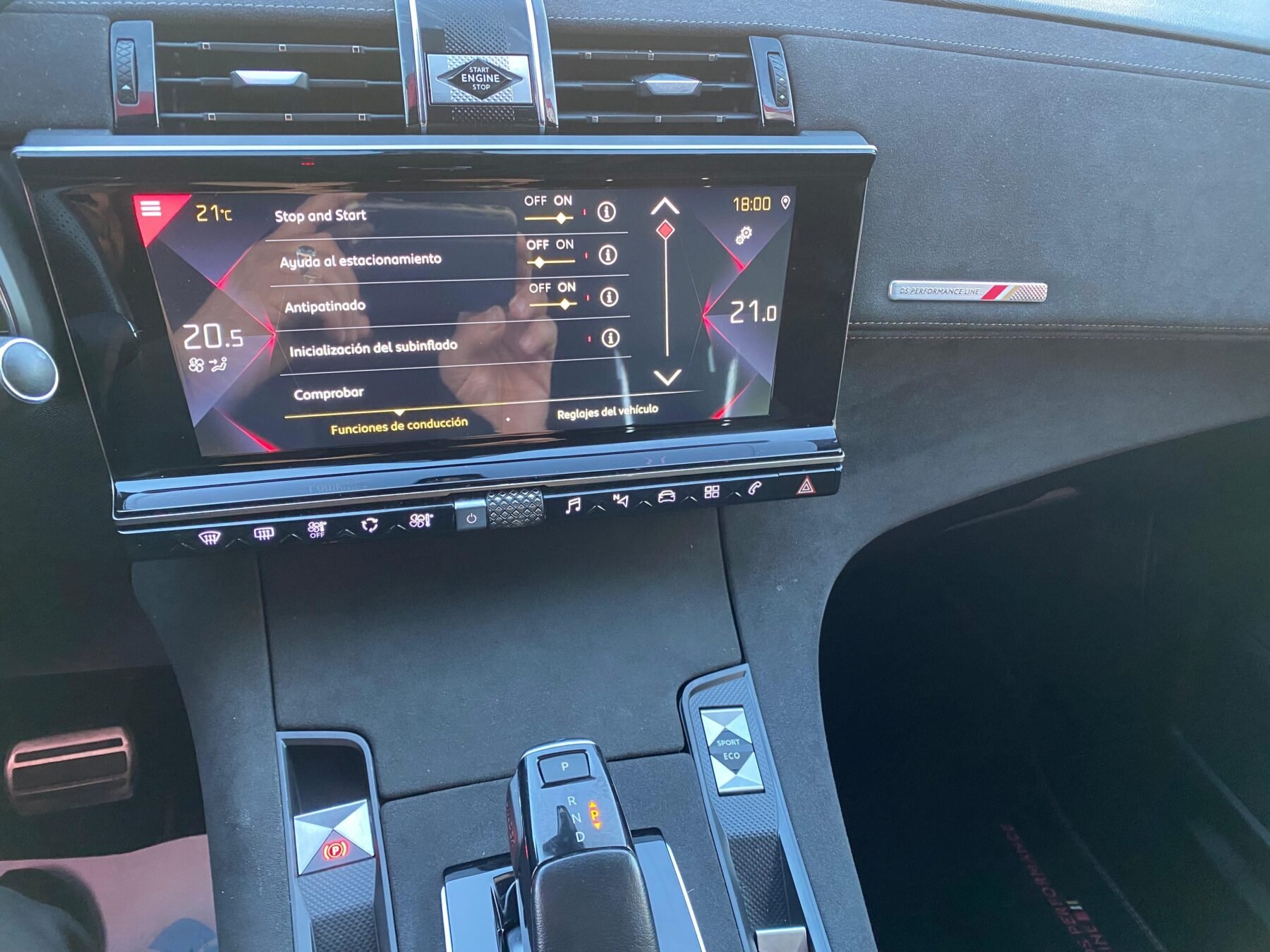 DS 7 BLUEHDI AT PERF. LINE