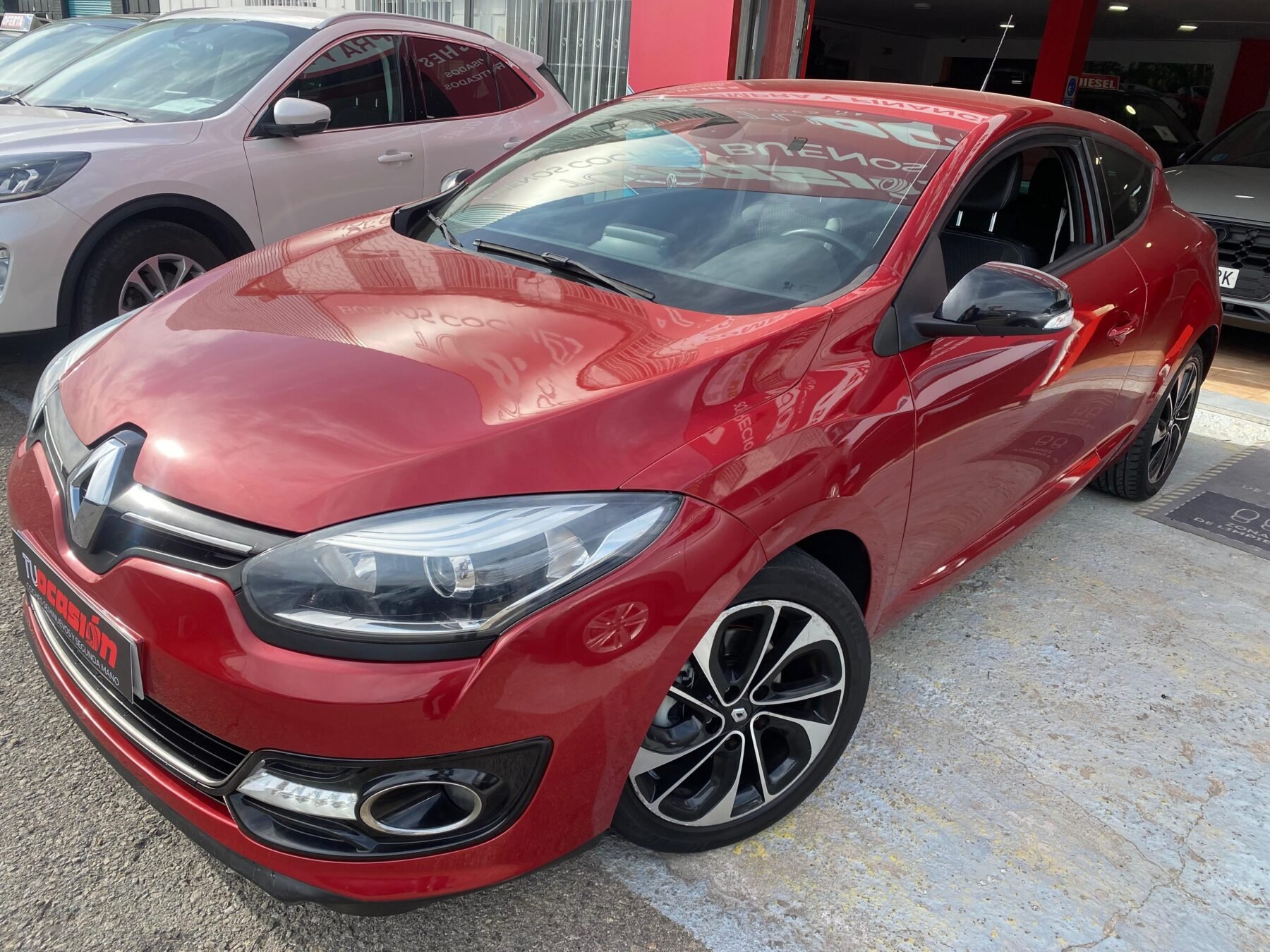 RENAULT Megane RENAULT MEGANE COUPE BOSE ENERGY DCI 110 SS