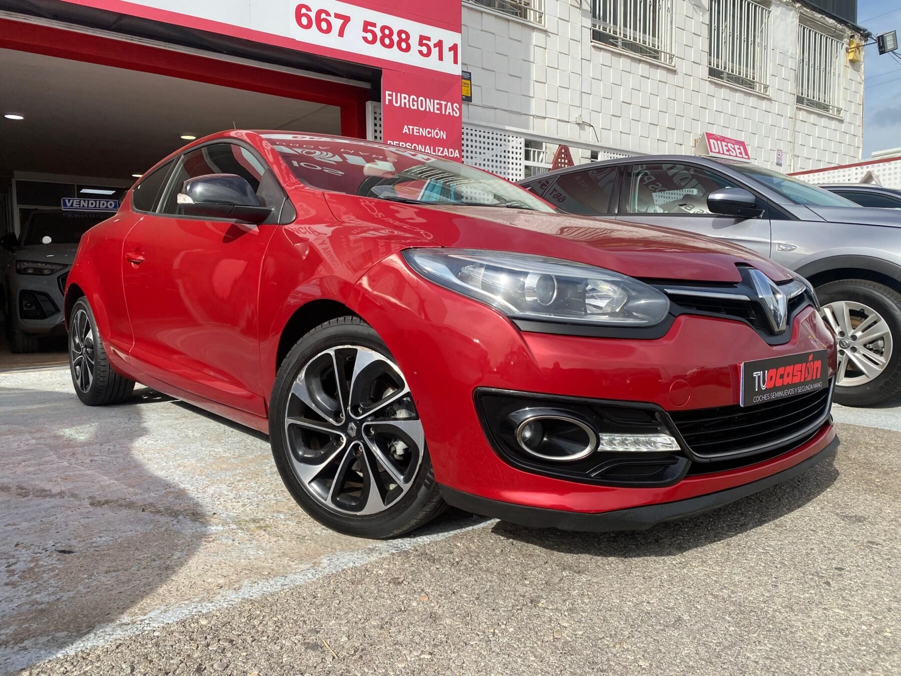 RENAULT Megane RENAULT MEGANE COUPE BOSE ENERGY DCI 110 SS