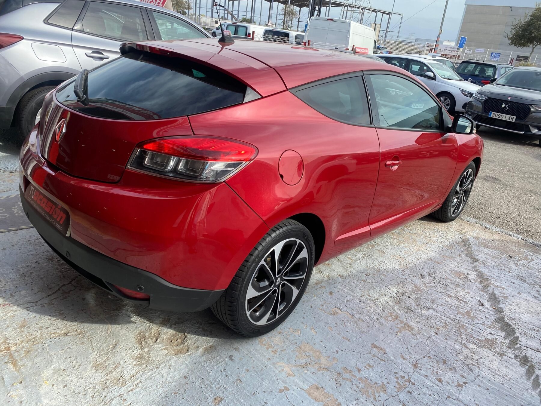 RENAULT Megane RENAULT MEGANE COUPE BOSE ENERGY DCI 110 SS