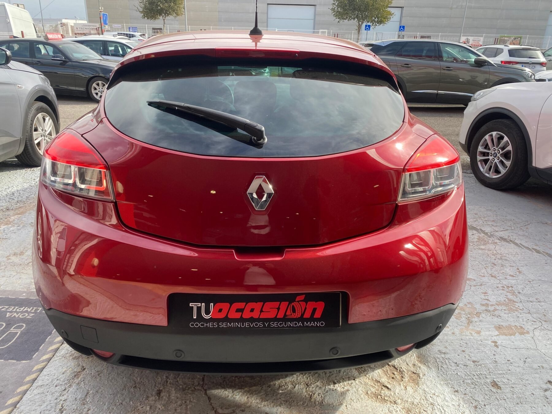 RENAULT Megane RENAULT MEGANE COUPE BOSE ENERGY DCI 110 SS