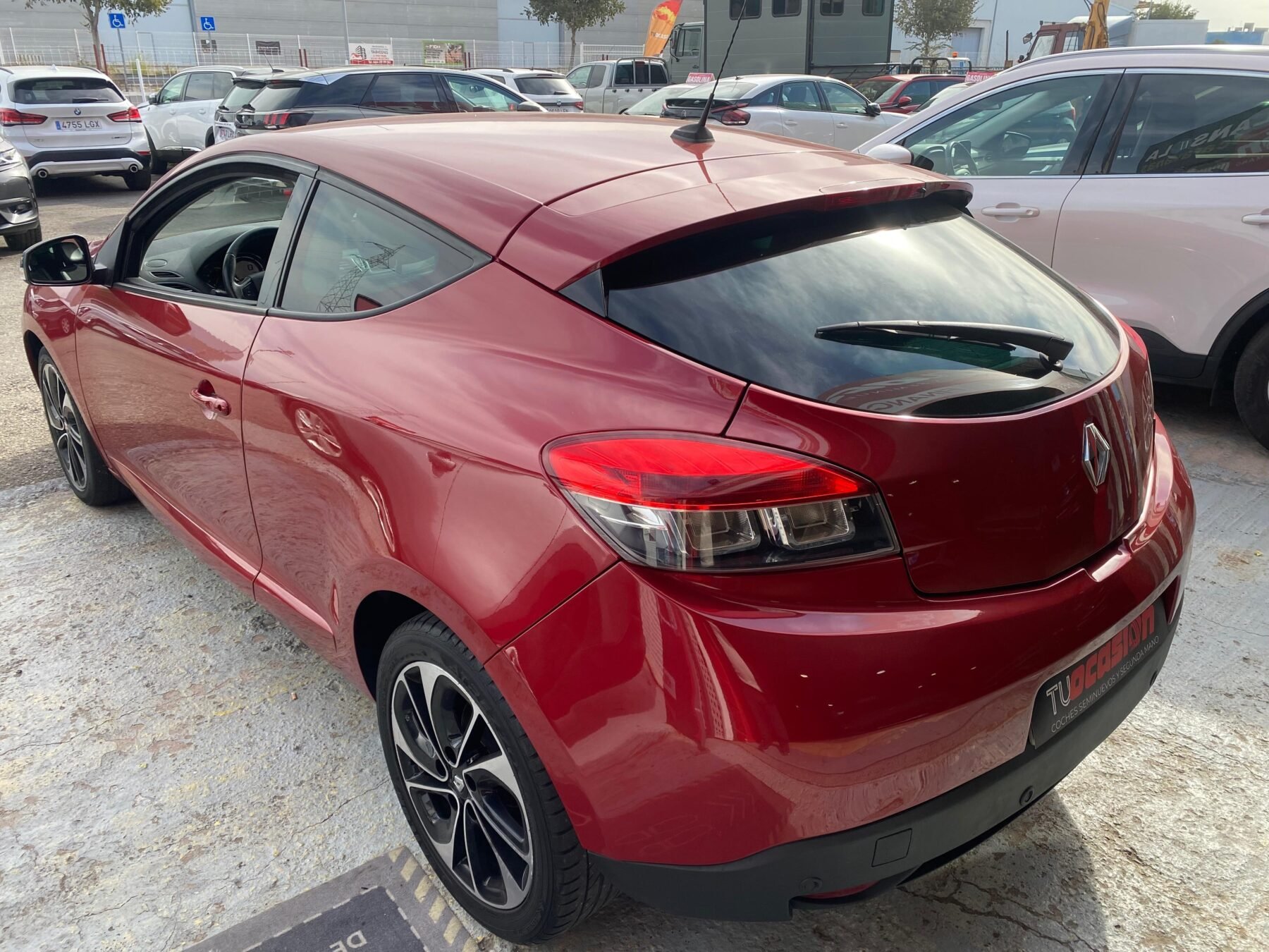 RENAULT Megane RENAULT MEGANE COUPE BOSE ENERGY DCI 110 SS