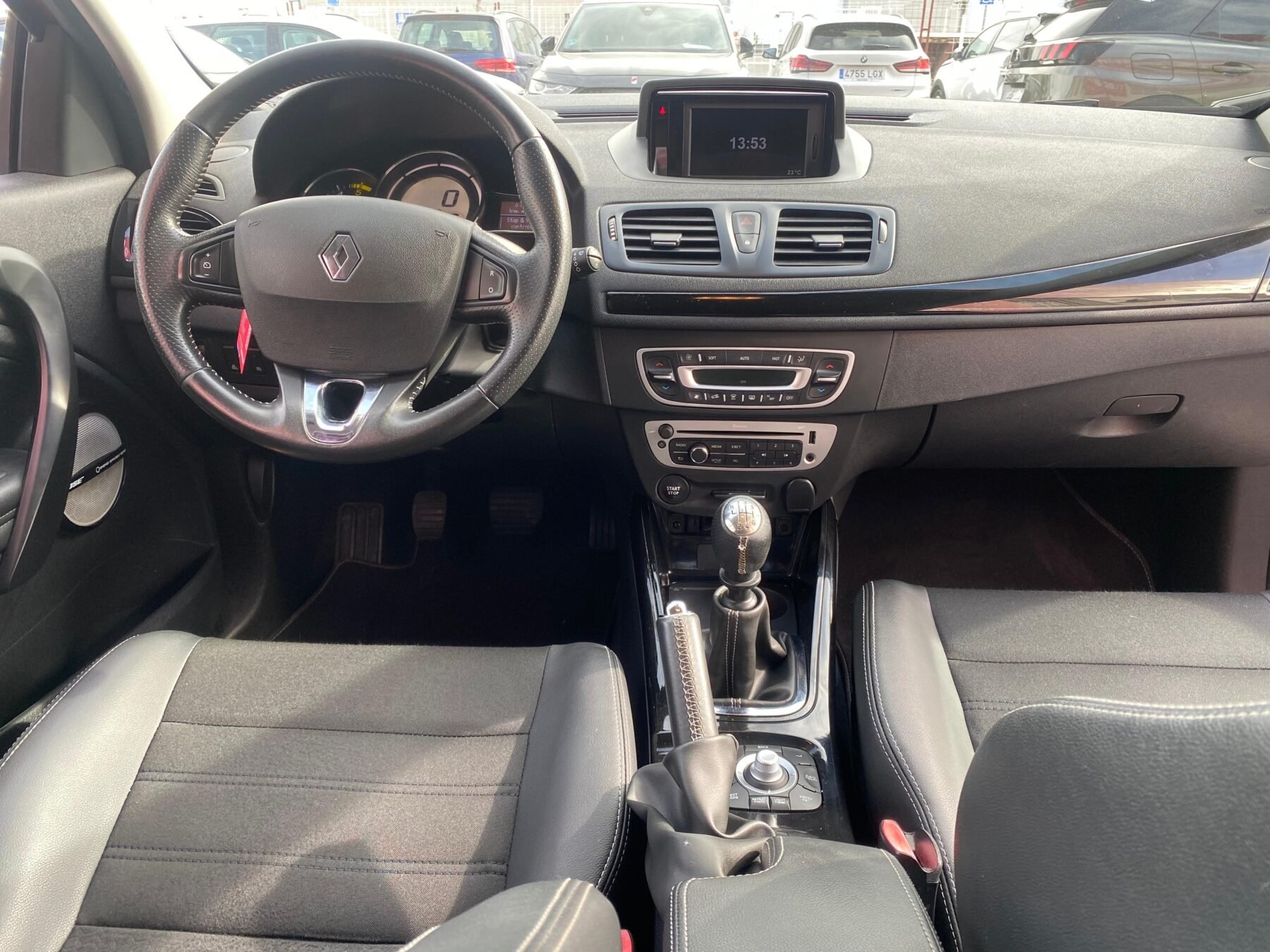 RENAULT Megane RENAULT MEGANE COUPE BOSE ENERGY DCI 110 SS