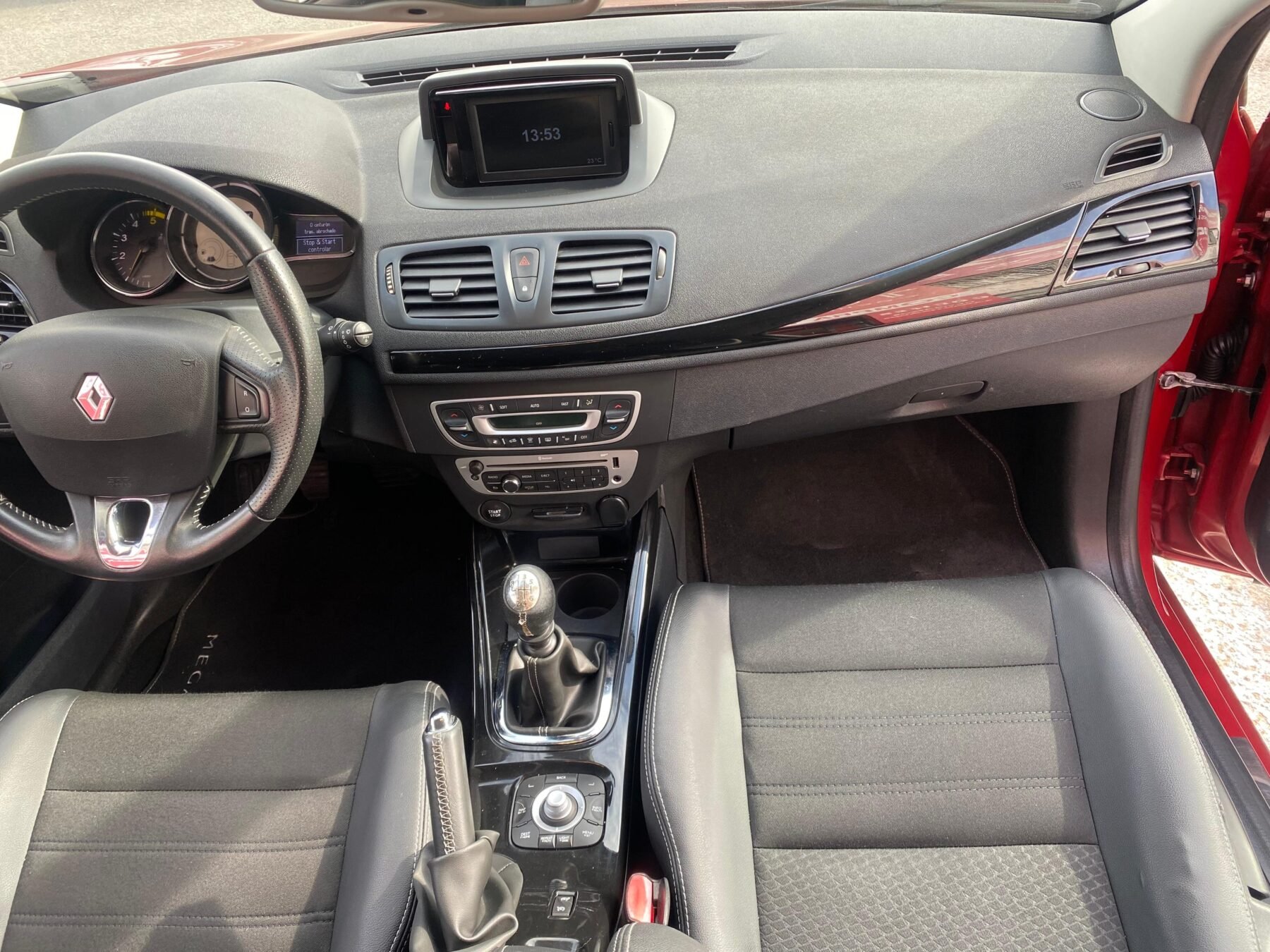 RENAULT Megane RENAULT MEGANE COUPE BOSE ENERGY DCI 110 SS