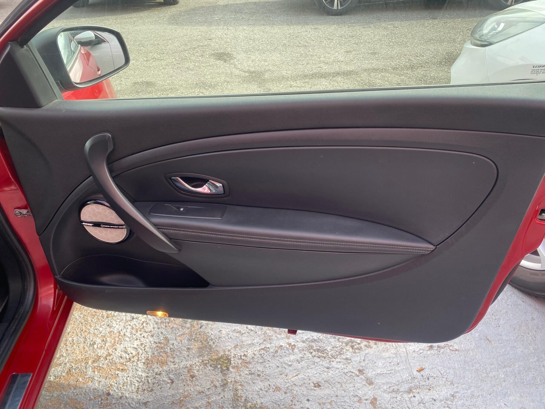 RENAULT Megane RENAULT MEGANE COUPE BOSE ENERGY DCI 110 SS