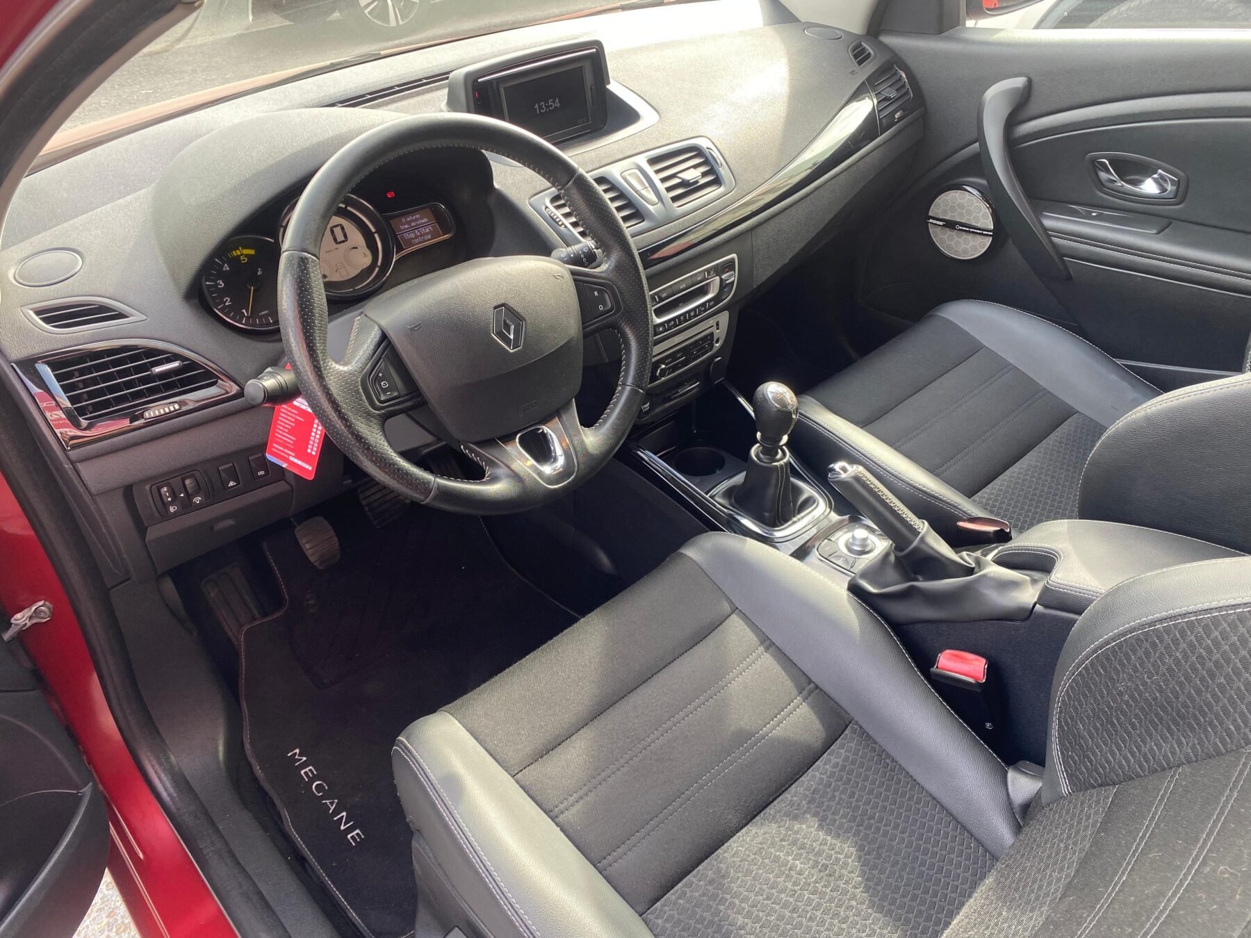 RENAULT Megane RENAULT MEGANE COUPE BOSE ENERGY DCI 110 SS