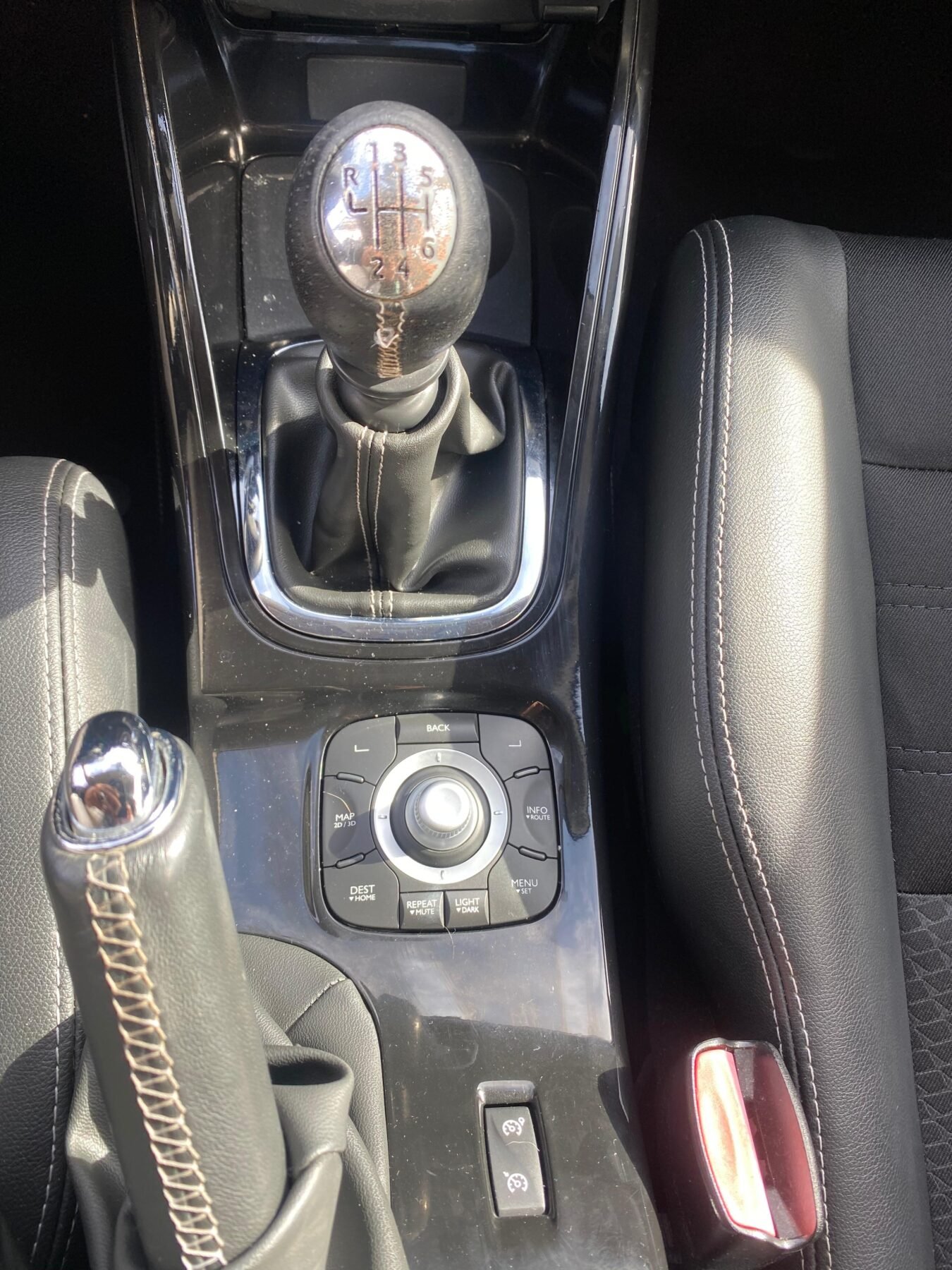 RENAULT Megane RENAULT MEGANE COUPE BOSE ENERGY DCI 110 SS