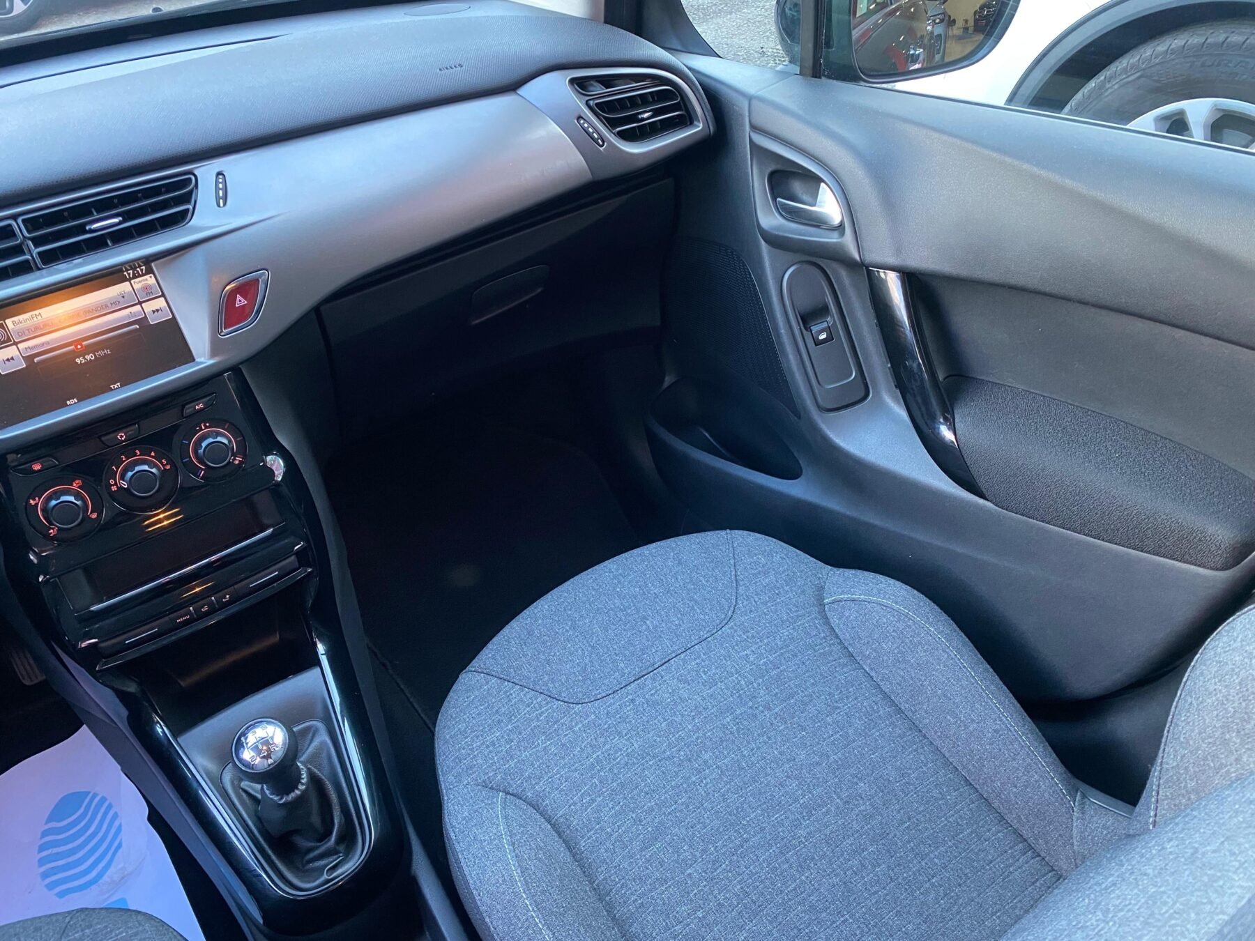 CITROEN c3 CITROEN C3 BLUE HDI 100 LIVE 