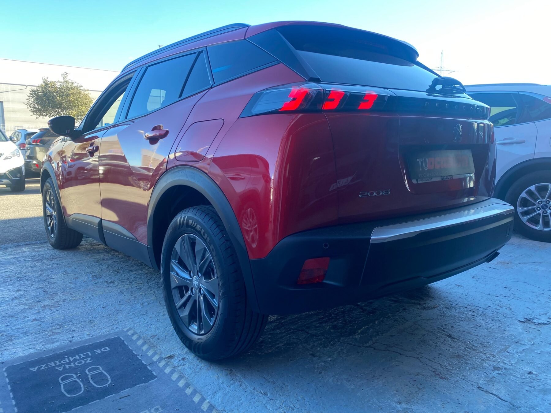 PEUGEOT 2008 Style Puretech 74kW 100CV