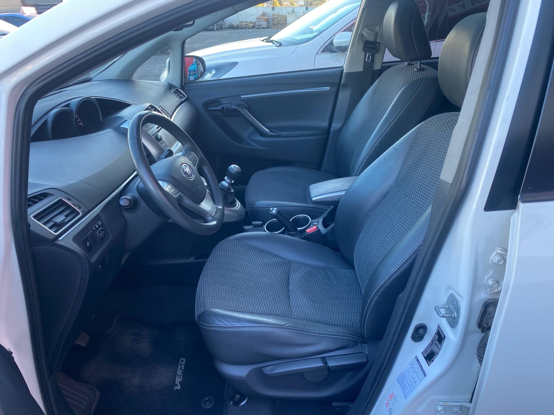 TOYOTA toyota verso advance 7pl