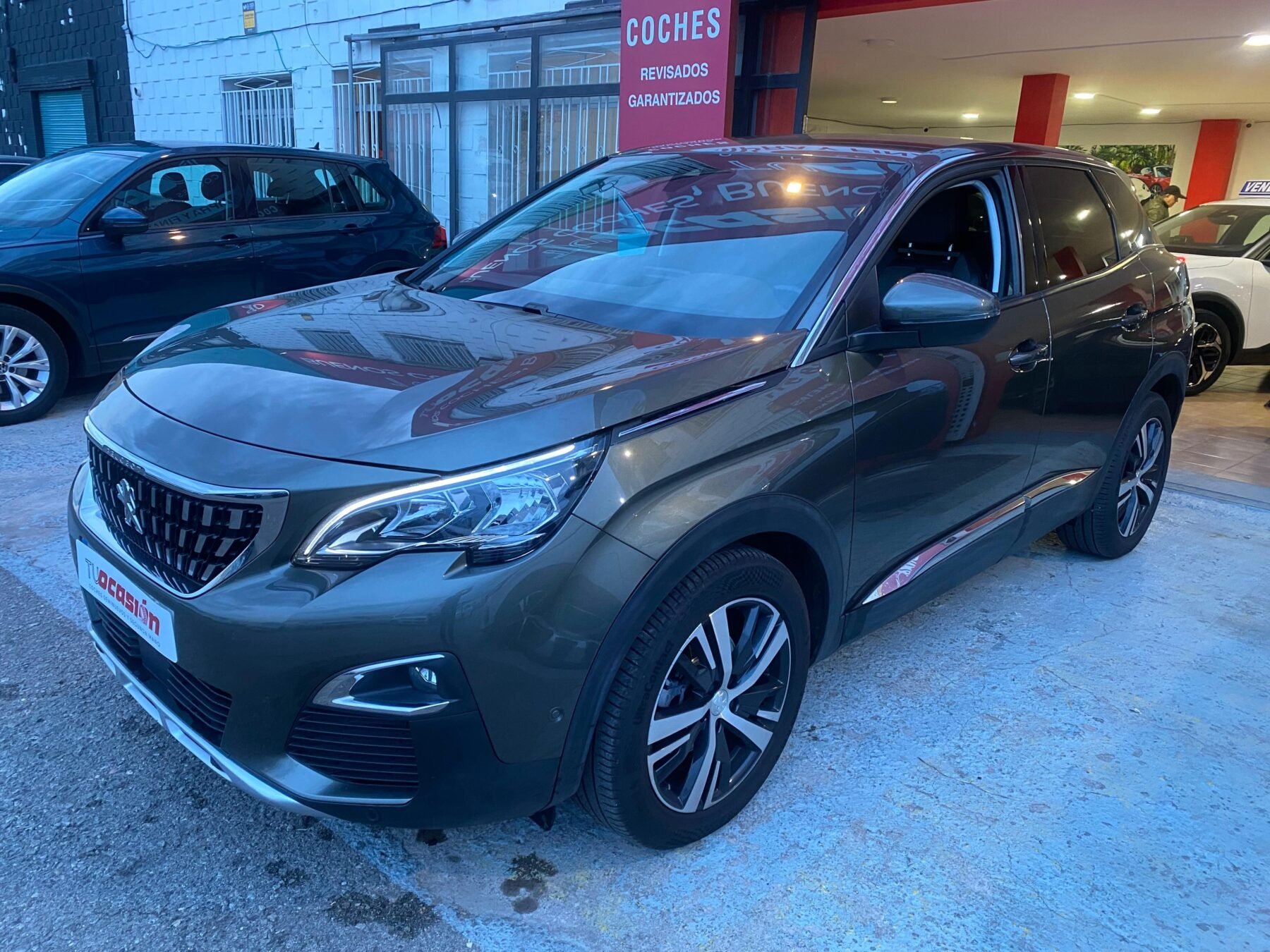 PEUGEOT 3008 1.5 BLUE HDI  EAT8 S&S