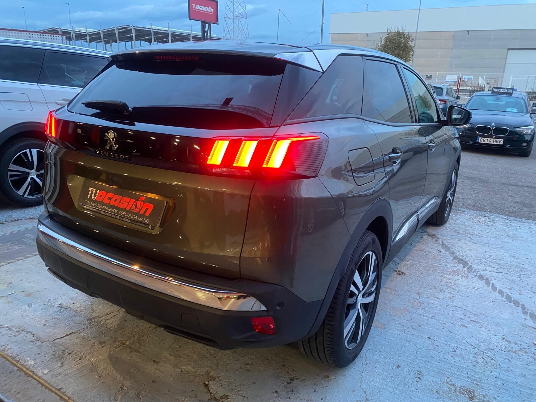 PEUGEOT 3008 1.5 BLUE HDI  EAT8 S&S