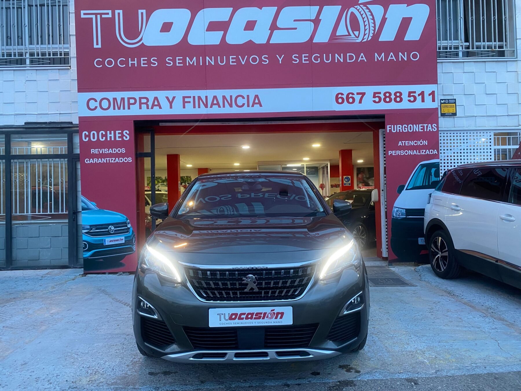 PEUGEOT 3008 1.5 BLUE HDI  EAT8 S&S