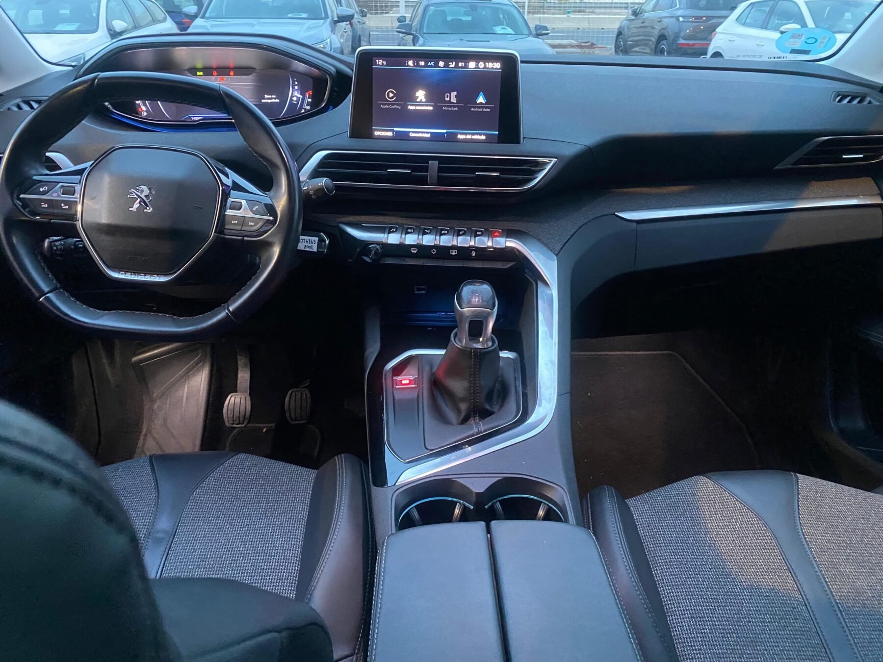 PEUGEOT 3008 1.5 BLUE HDI  EAT8 S&S