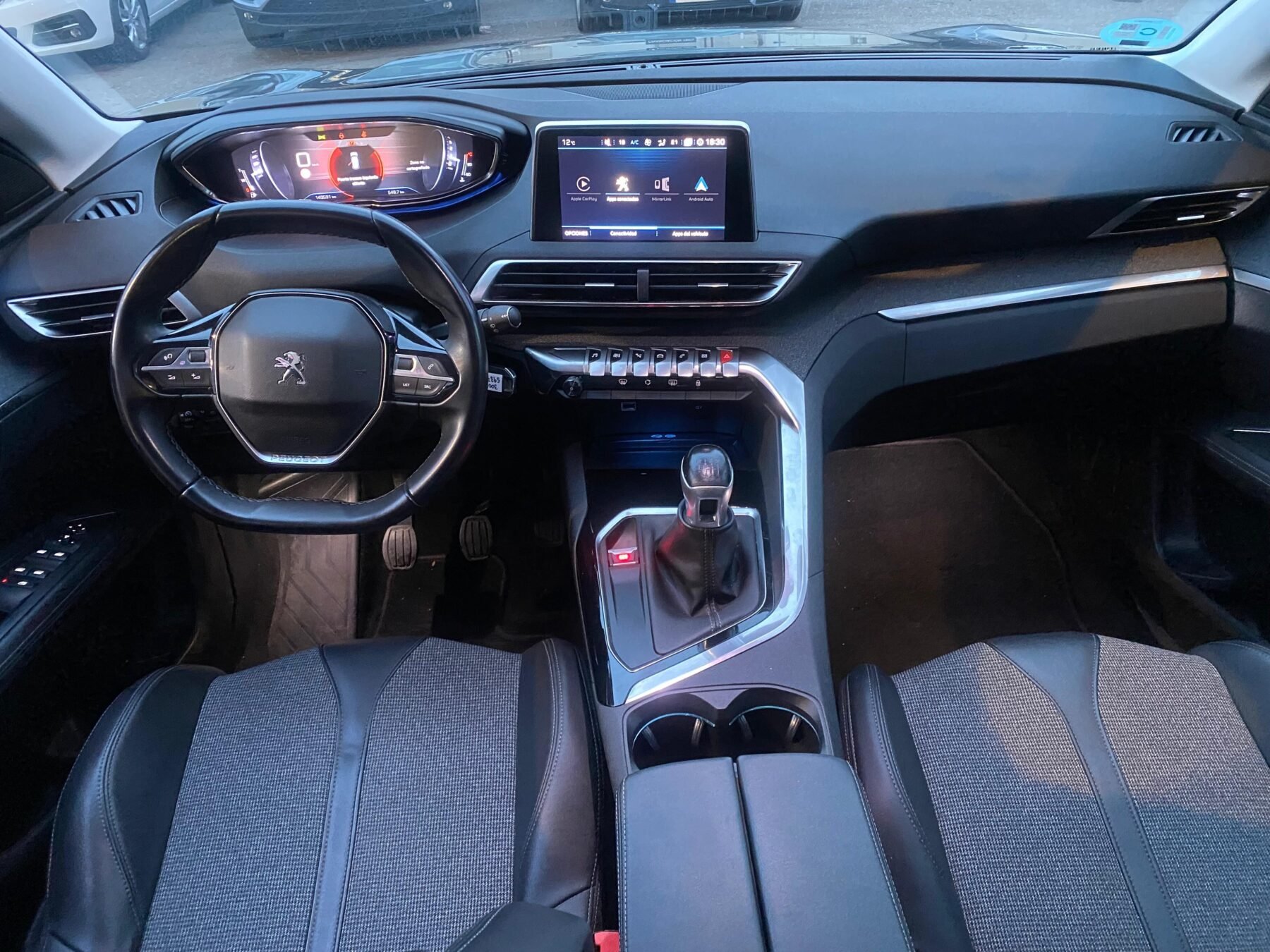 PEUGEOT 3008 1.5 BLUE HDI  EAT8 S&S