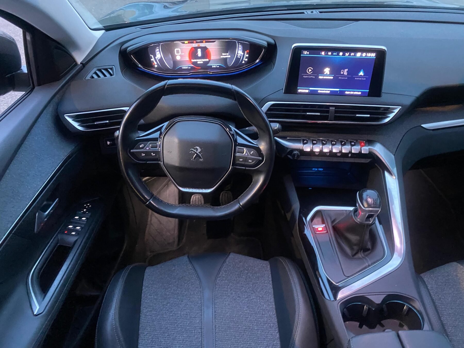 PEUGEOT 3008 1.5 BLUE HDI  EAT8 S&S