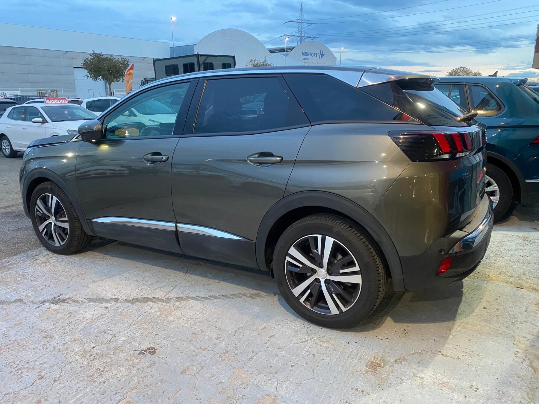 PEUGEOT 3008 1.5 BLUE HDI  EAT8 S&S