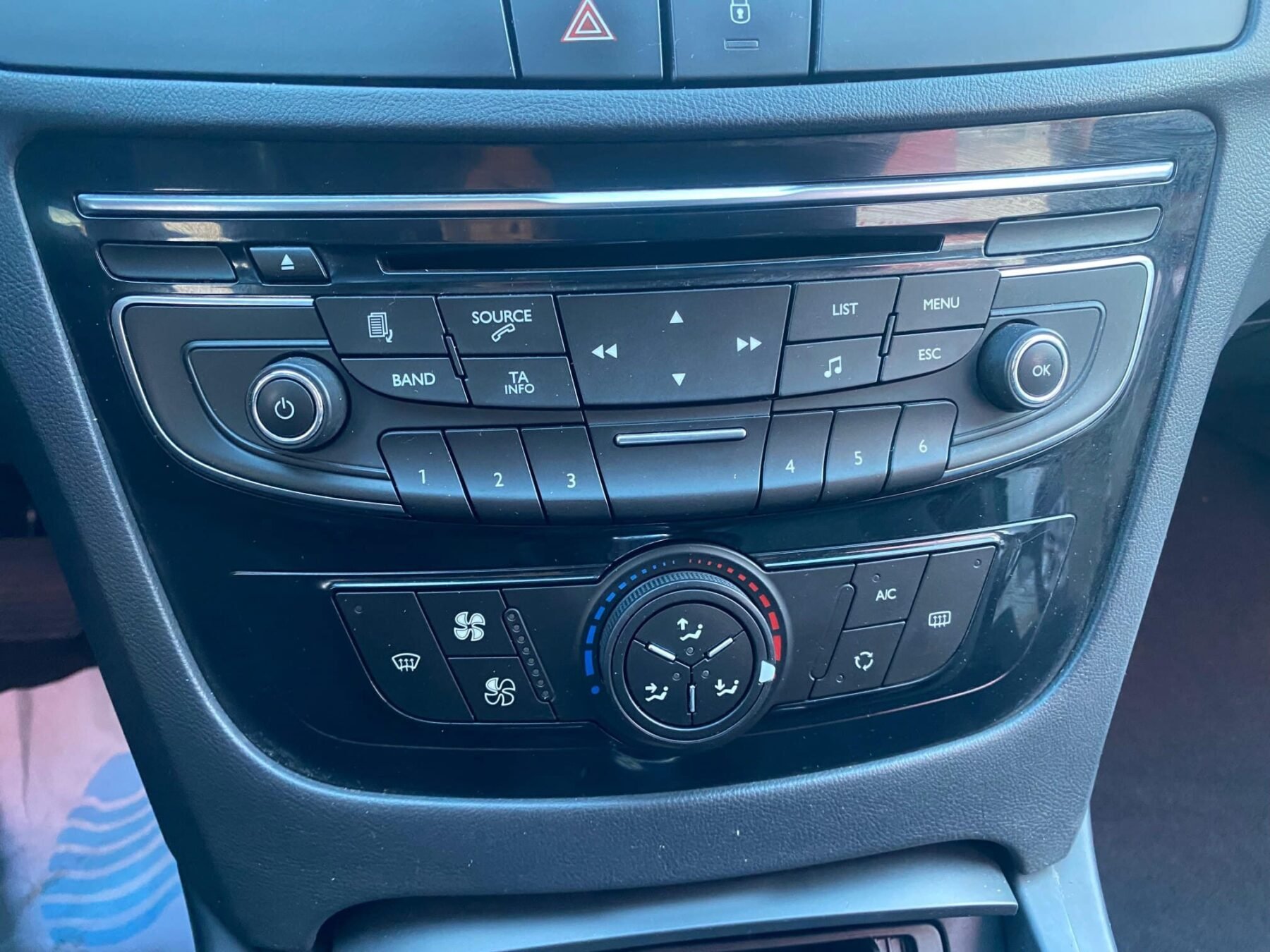 PEUGEOT 508 Active 1.6 HDI 112cv