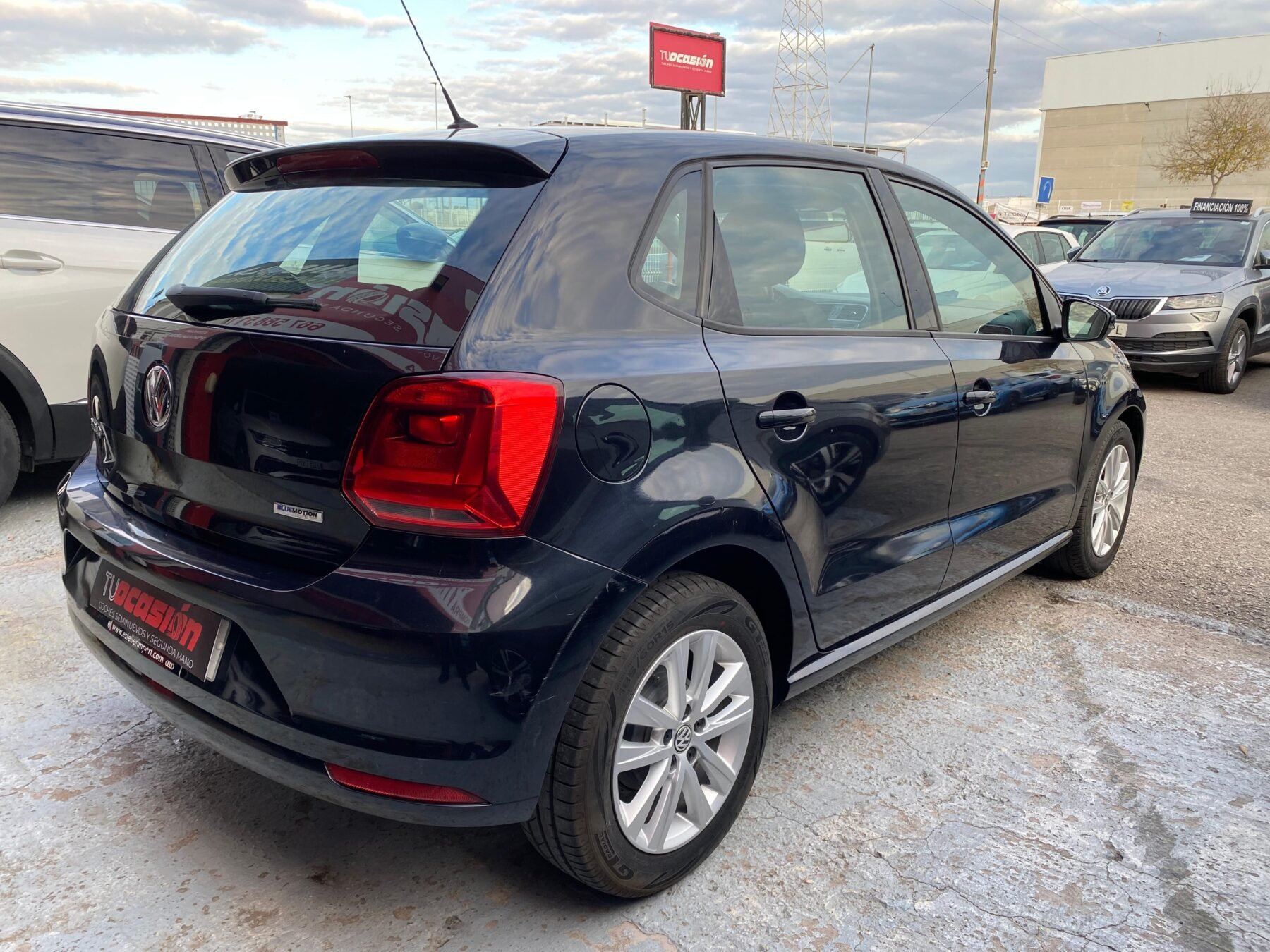 VOLKSWAGEN polo ADVANCE 12 6R12CV