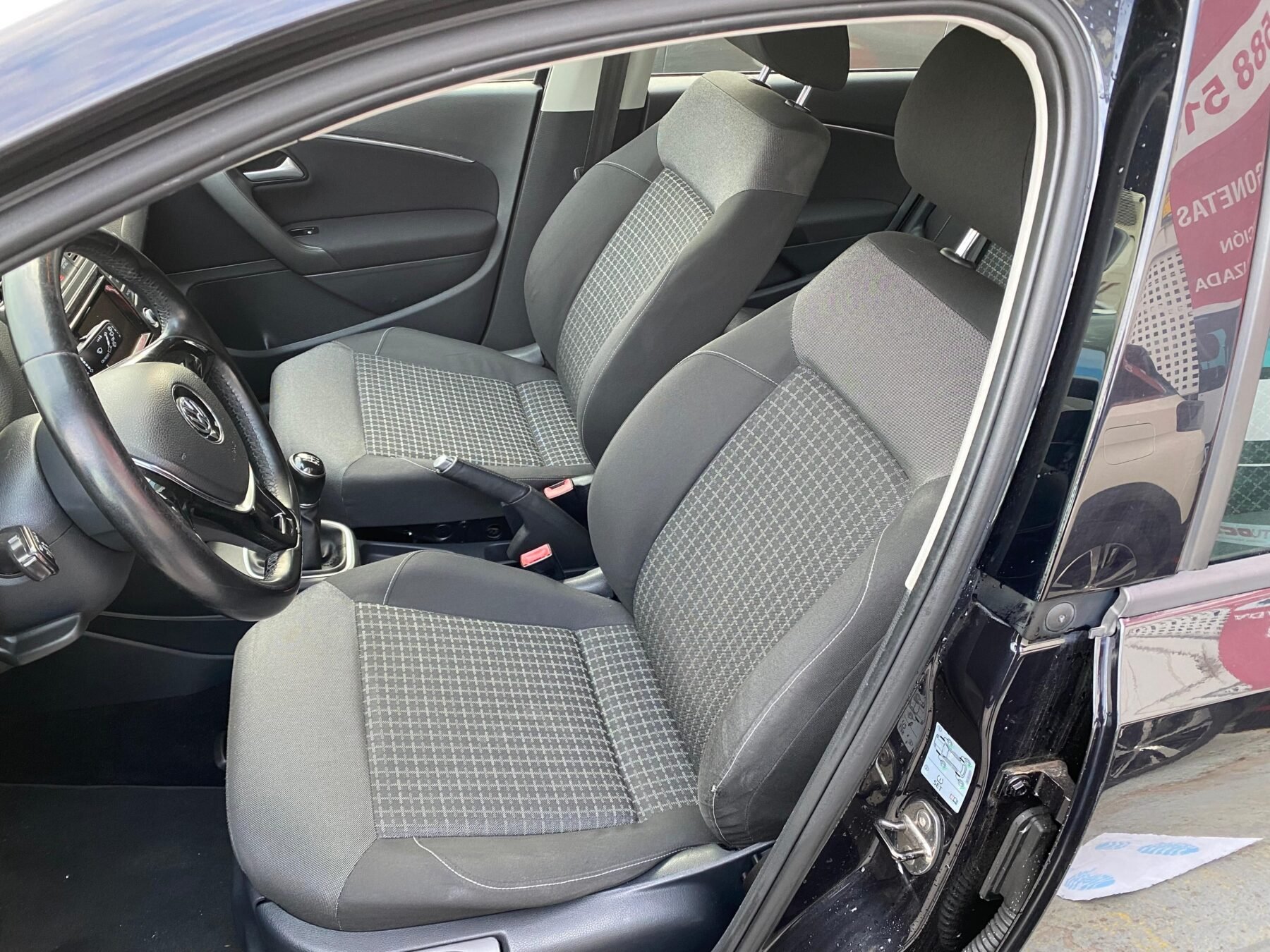 VOLKSWAGEN polo ADVANCE 12 6R12CV