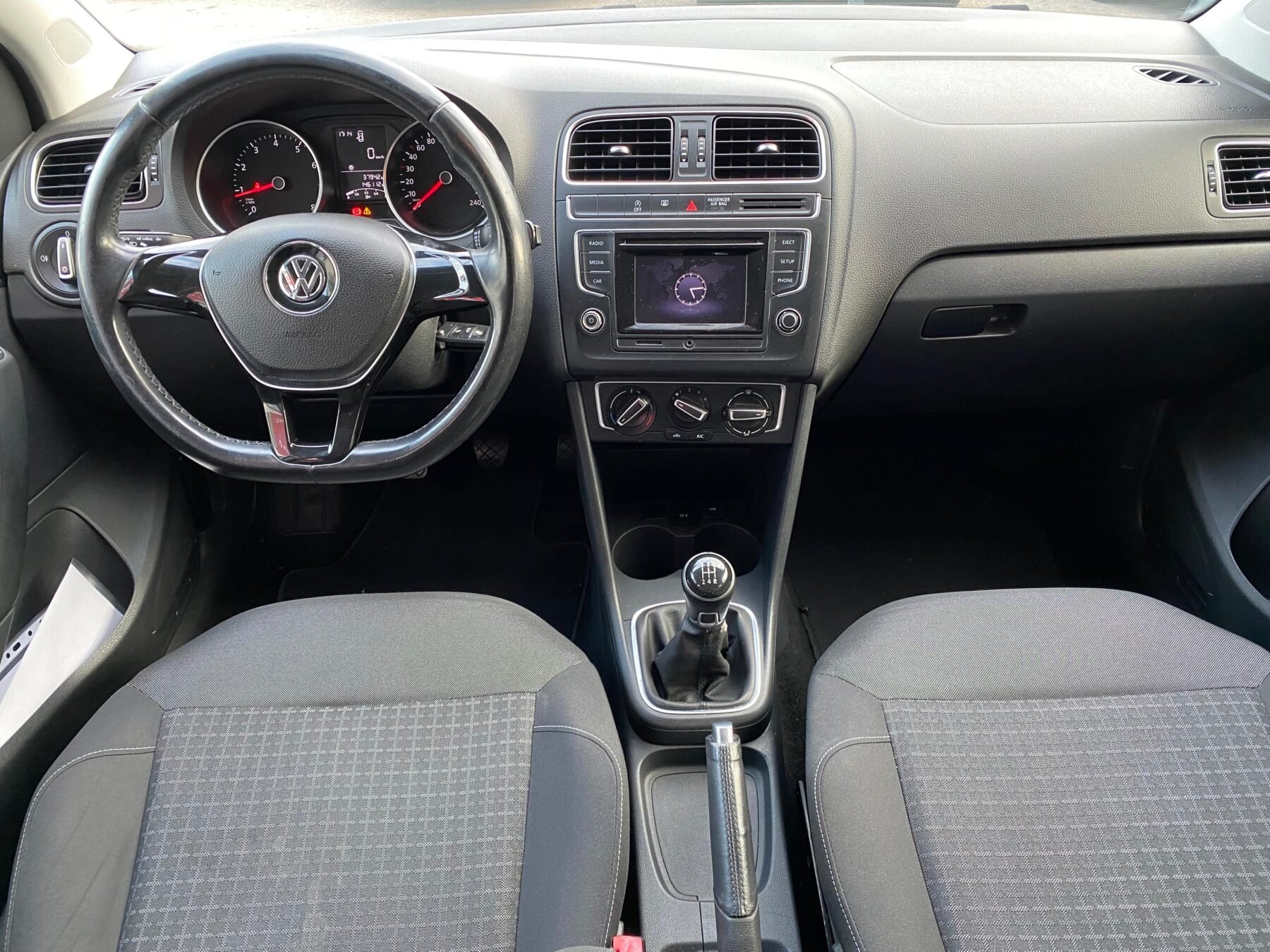 VOLKSWAGEN polo ADVANCE 12 6R12CV