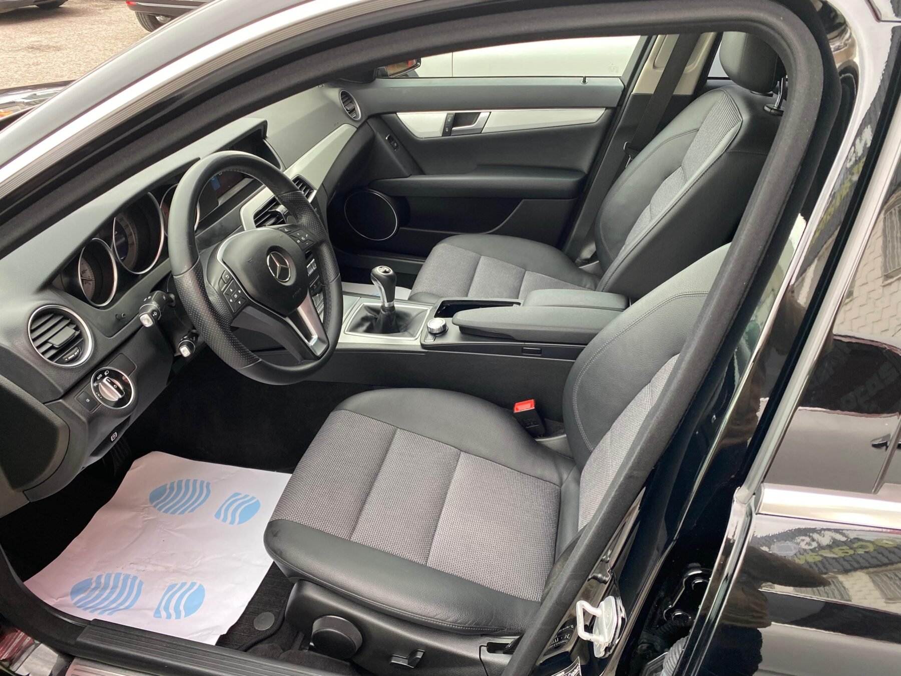 MERCEDES-BENZ C200 MERCEDES-BENZ C200 CDI