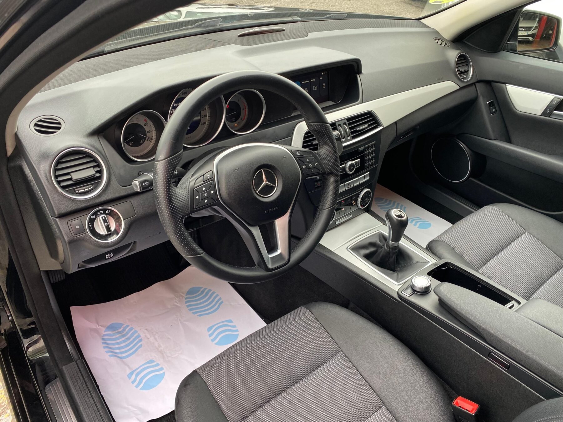 MERCEDES-BENZ C200 MERCEDES-BENZ C200 CDI