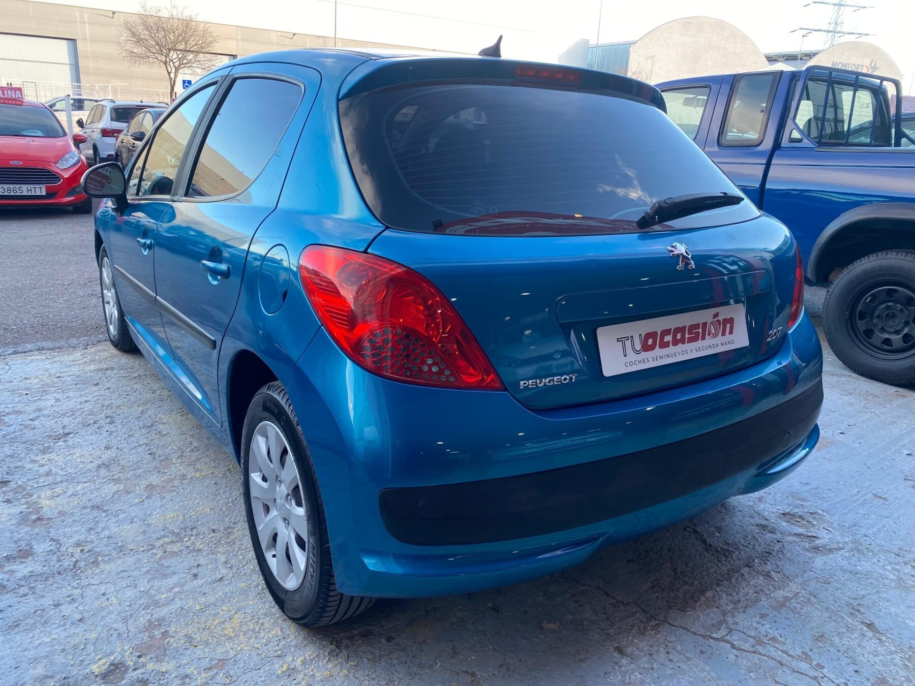 PEUGEOT 207 1.4 16v XLine