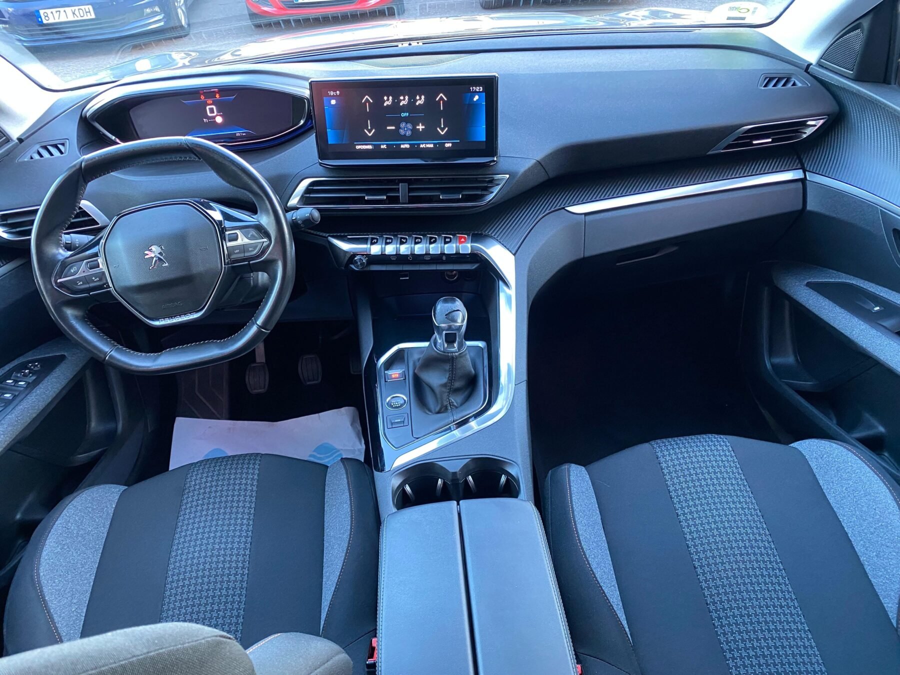 PEUGEOT 3008 1.5 BlueHDi 96kW 130CV SS Allure Pack