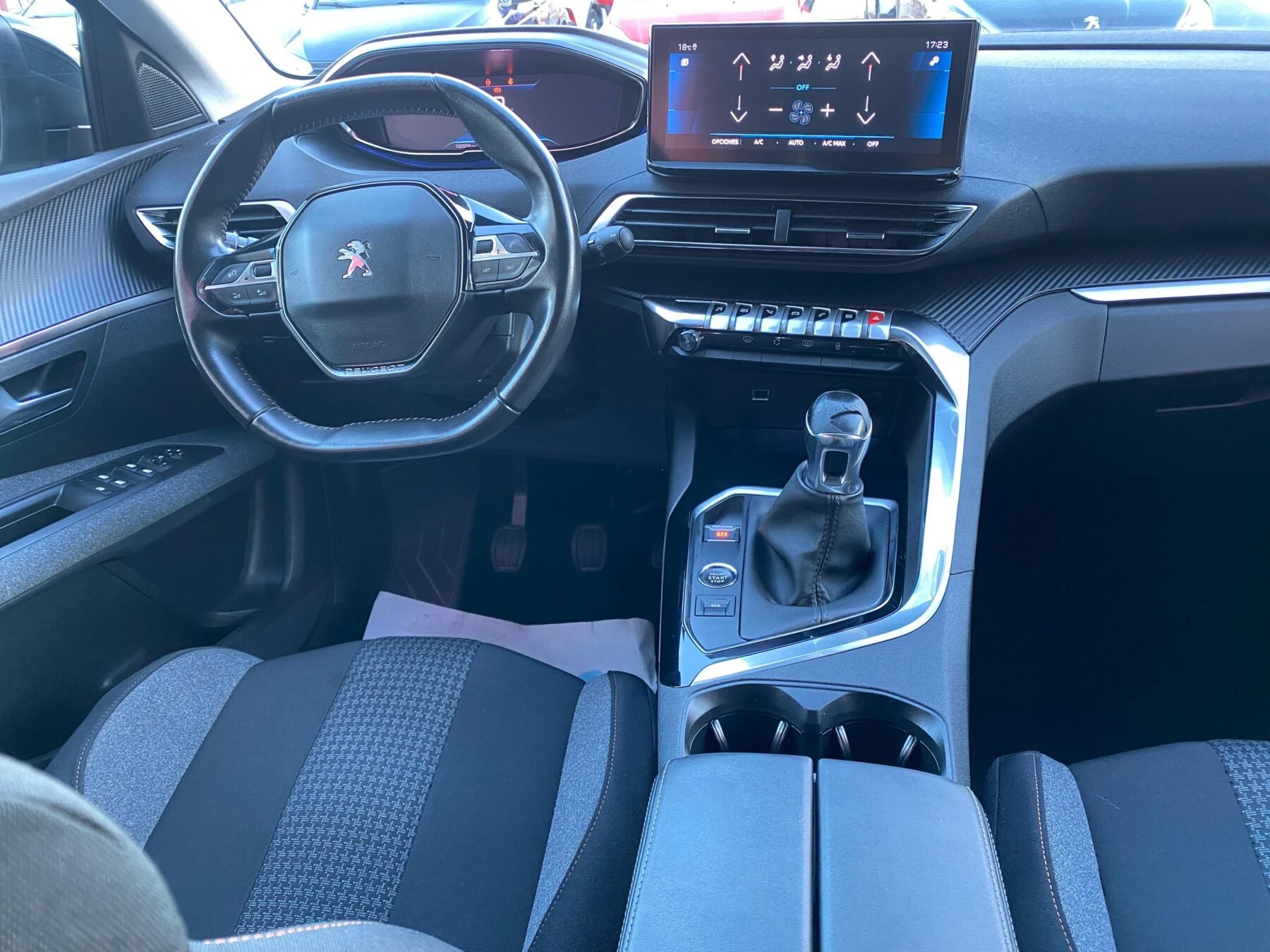 PEUGEOT 3008 1.5 BlueHDi 96kW 130CV SS Allure Pack