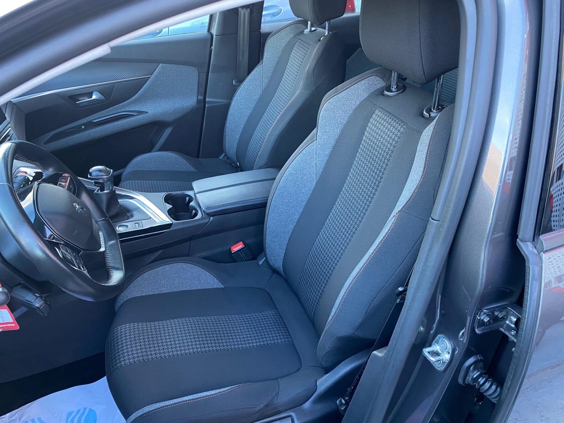 PEUGEOT 3008 1.5 BlueHDi 96kW 130CV SS Allure Pack