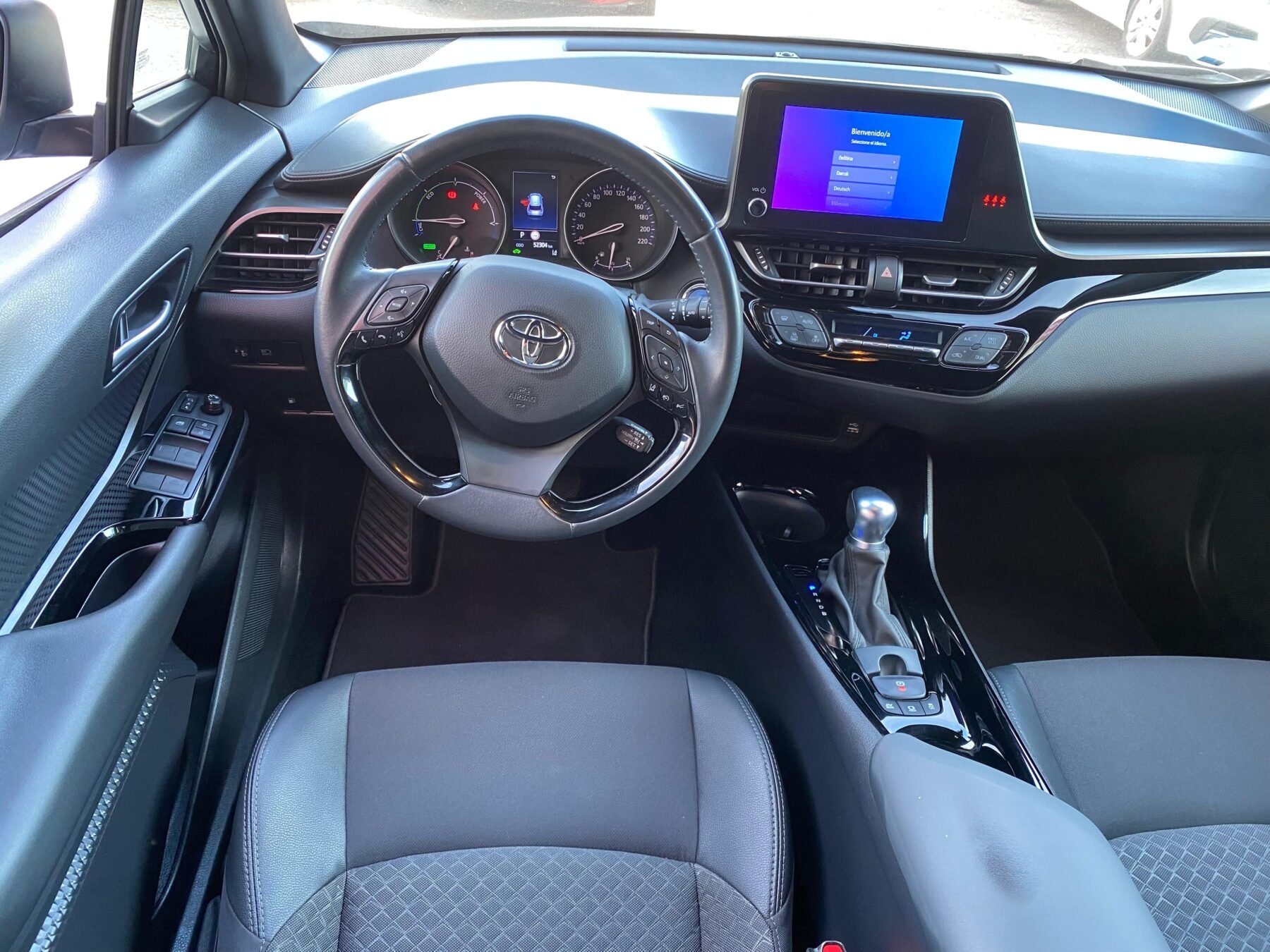 TOYOTA C-RH 1.8 125H Advance