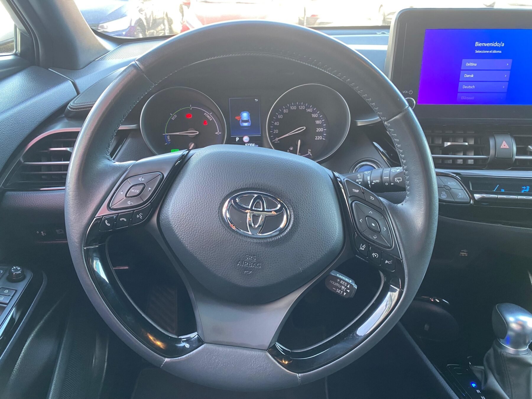 TOYOTA C-RH 1.8 125H Advance