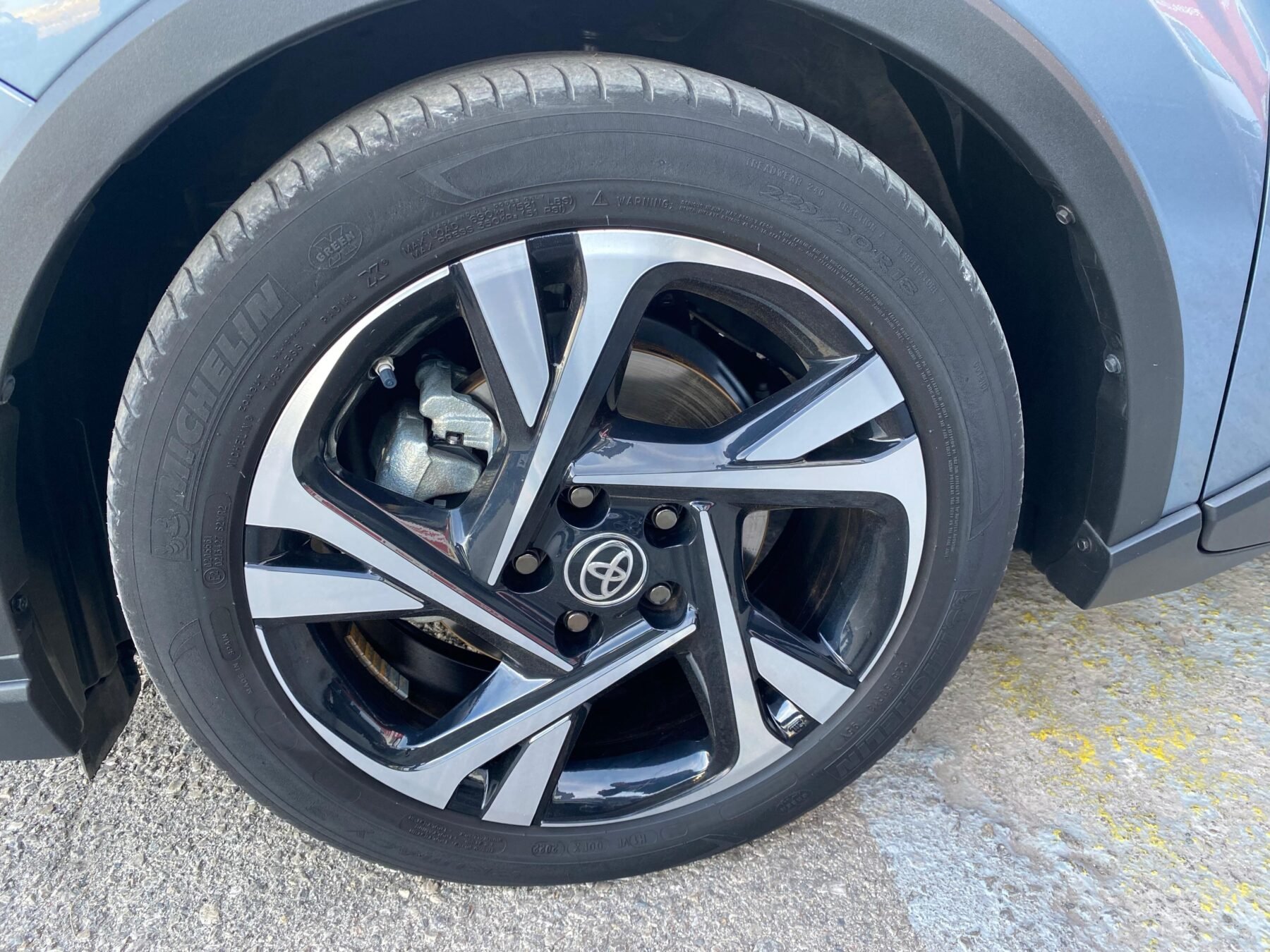 TOYOTA C-RH 1.8 125H Advance