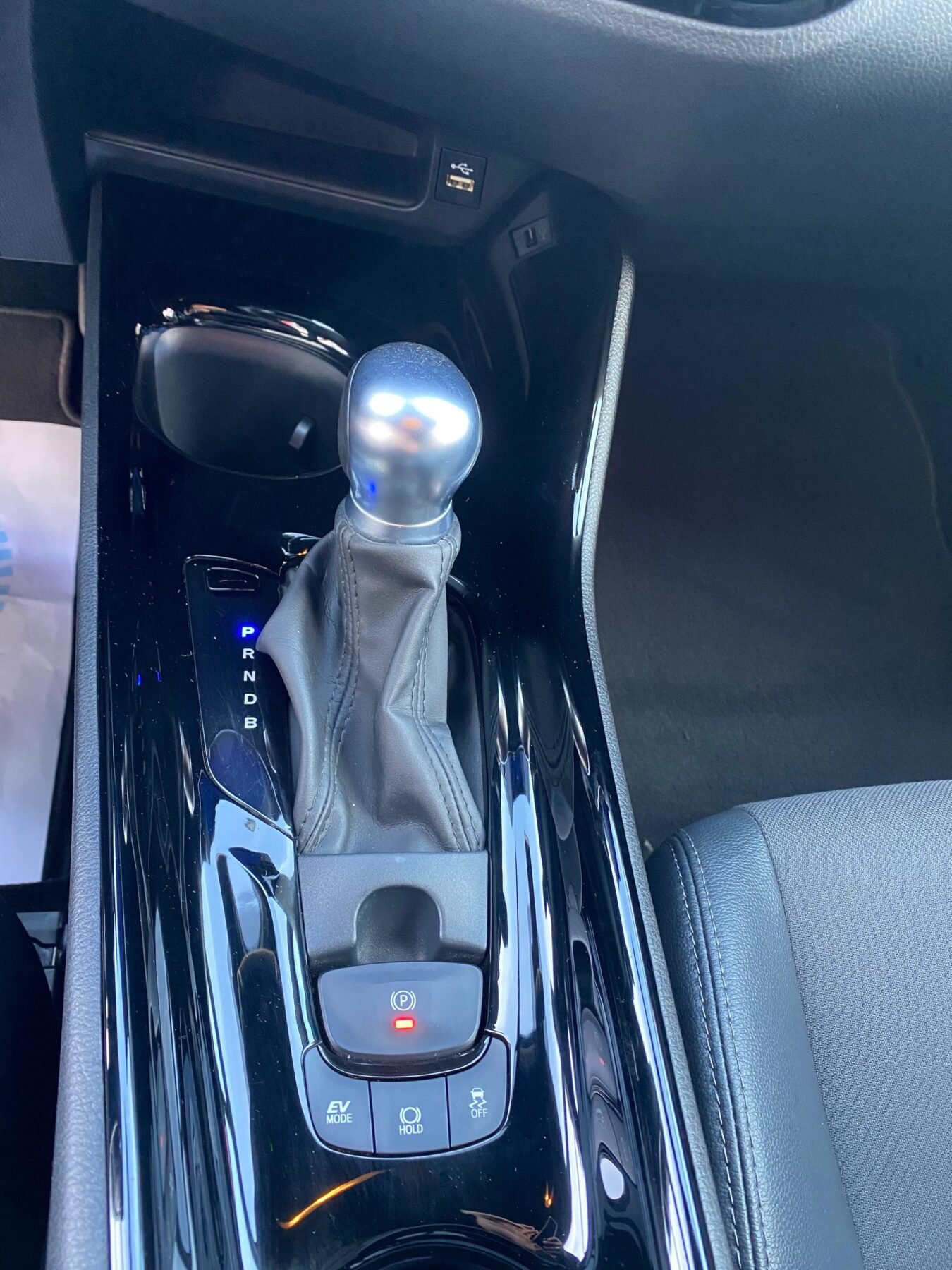 TOYOTA C-RH 1.8 125H Advance