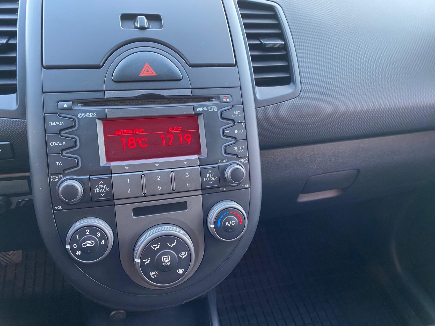 KIA SOUL 1.6 DOHC DIVA