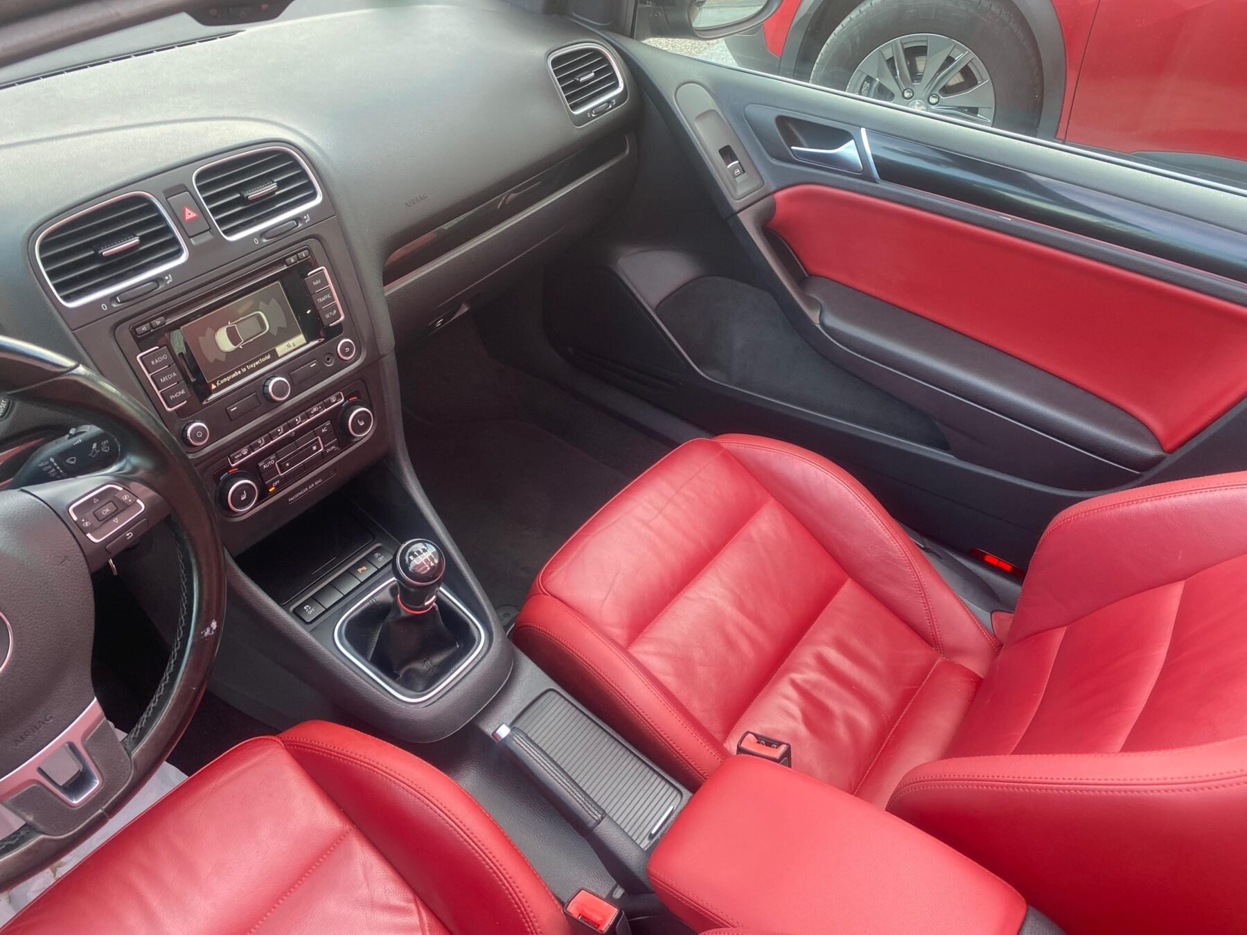 VOLKSWAGEN GOLF Cabrio 2.0 TDI 140cv BlueMotion Tech